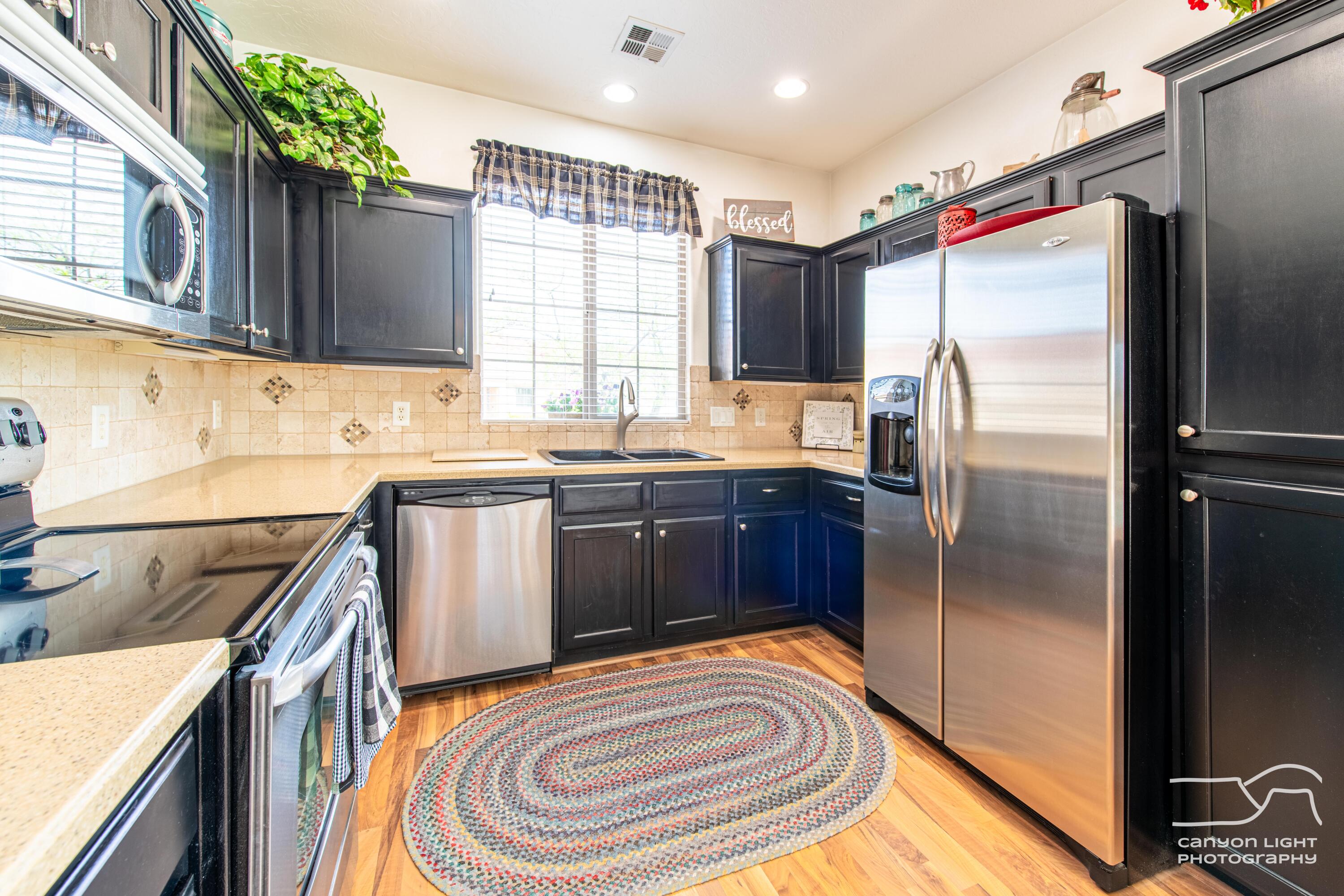 CORAL CANYON - Residential