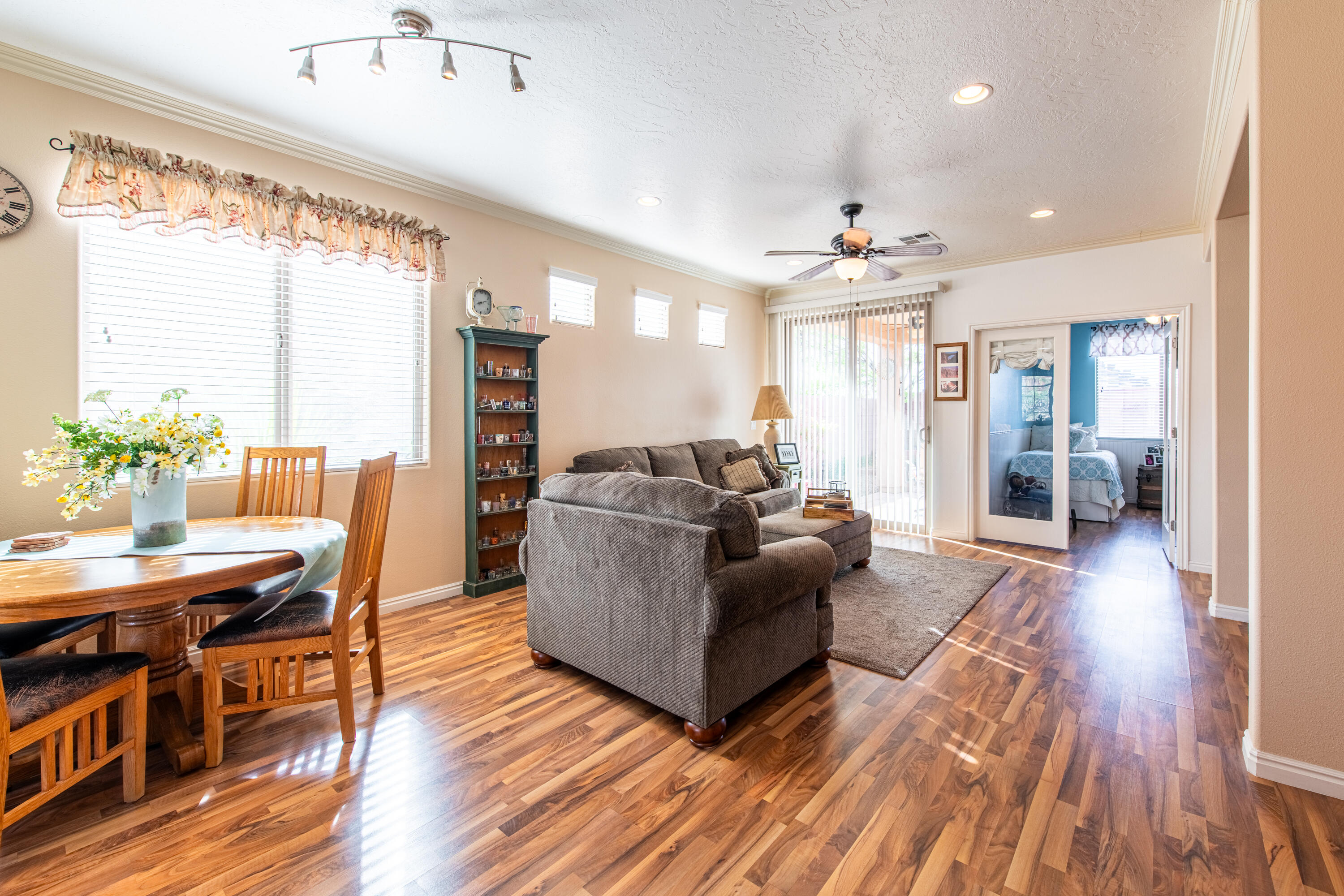 CORAL CANYON - Residential