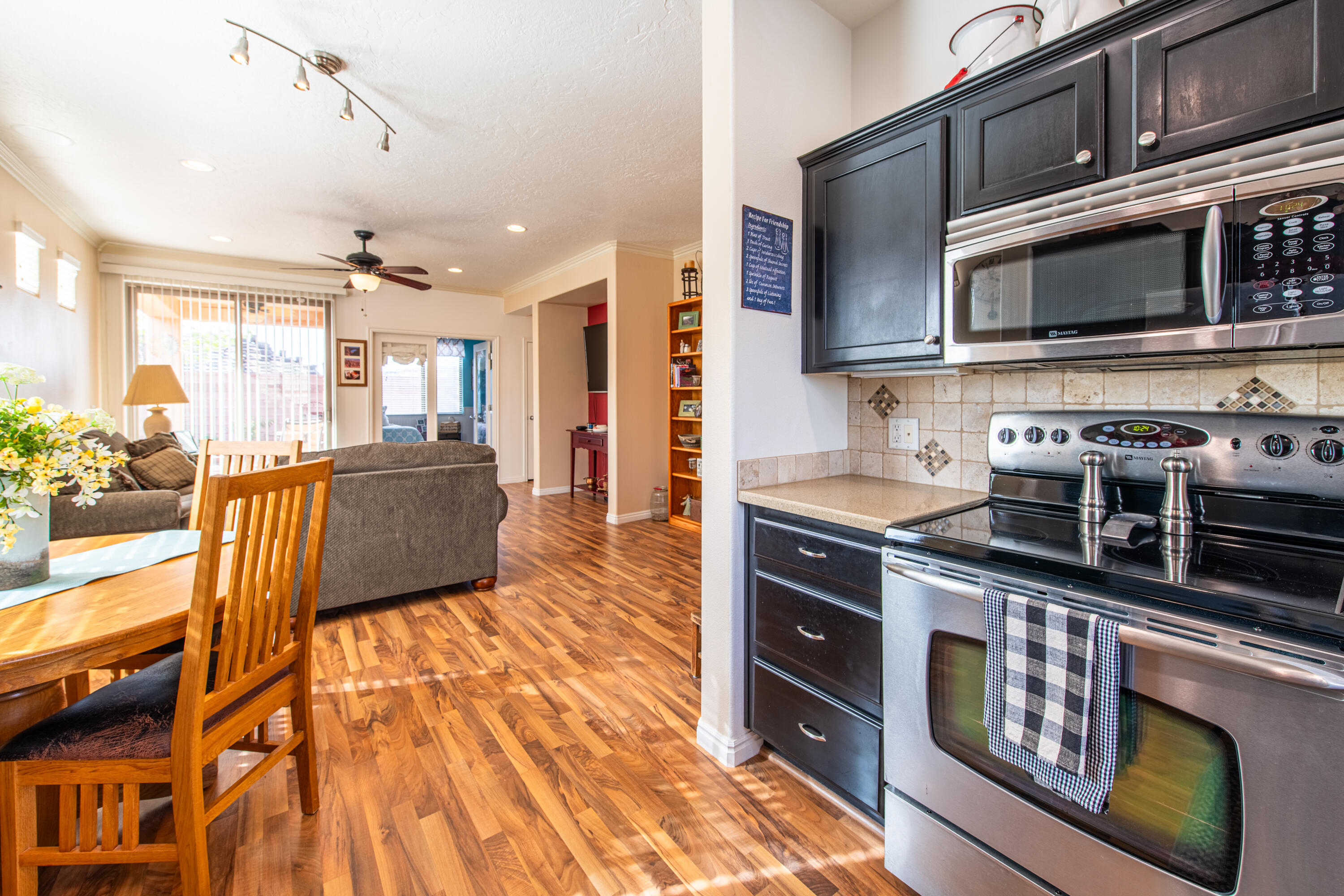 CORAL CANYON - Residential