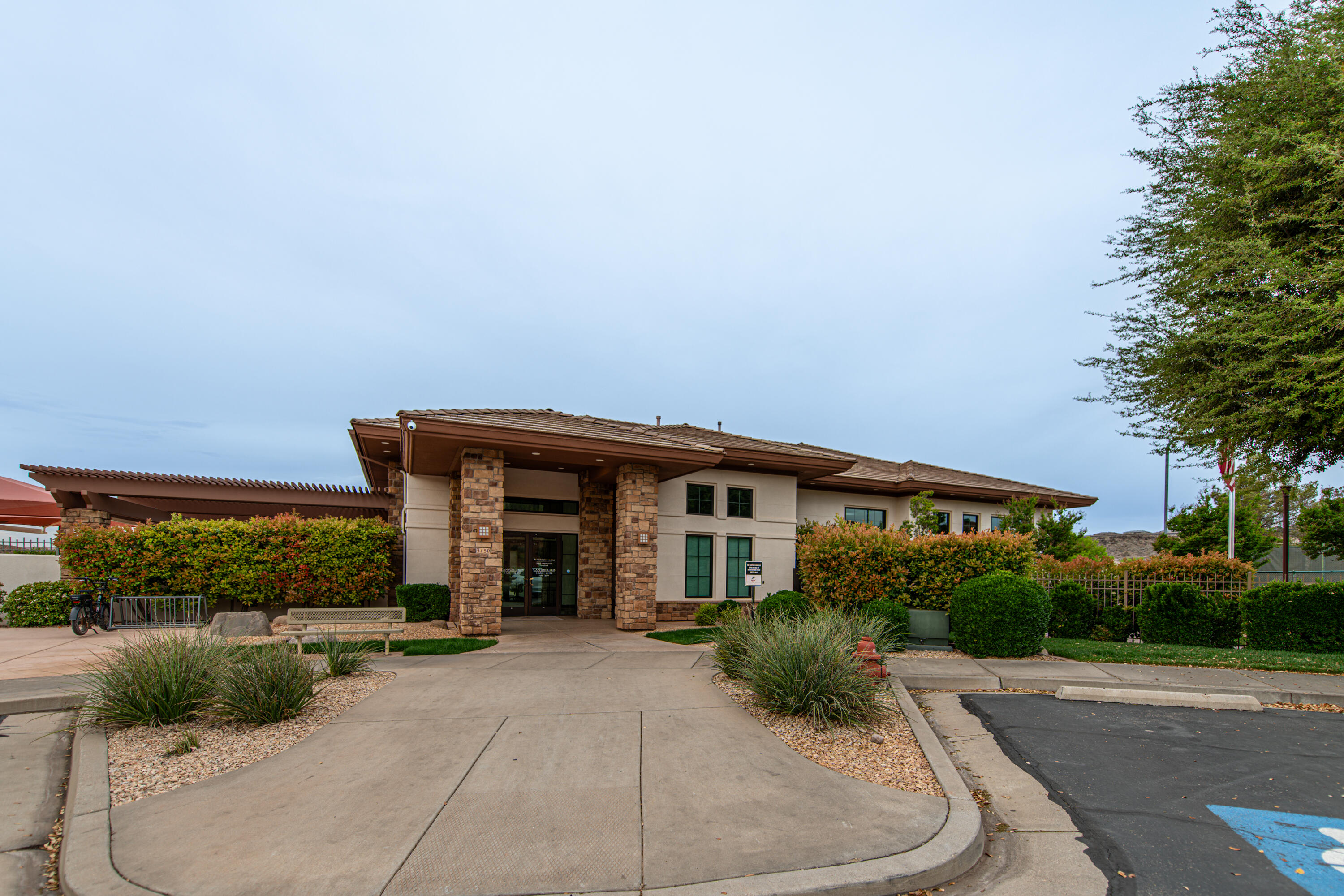 CORAL CANYON - Residential