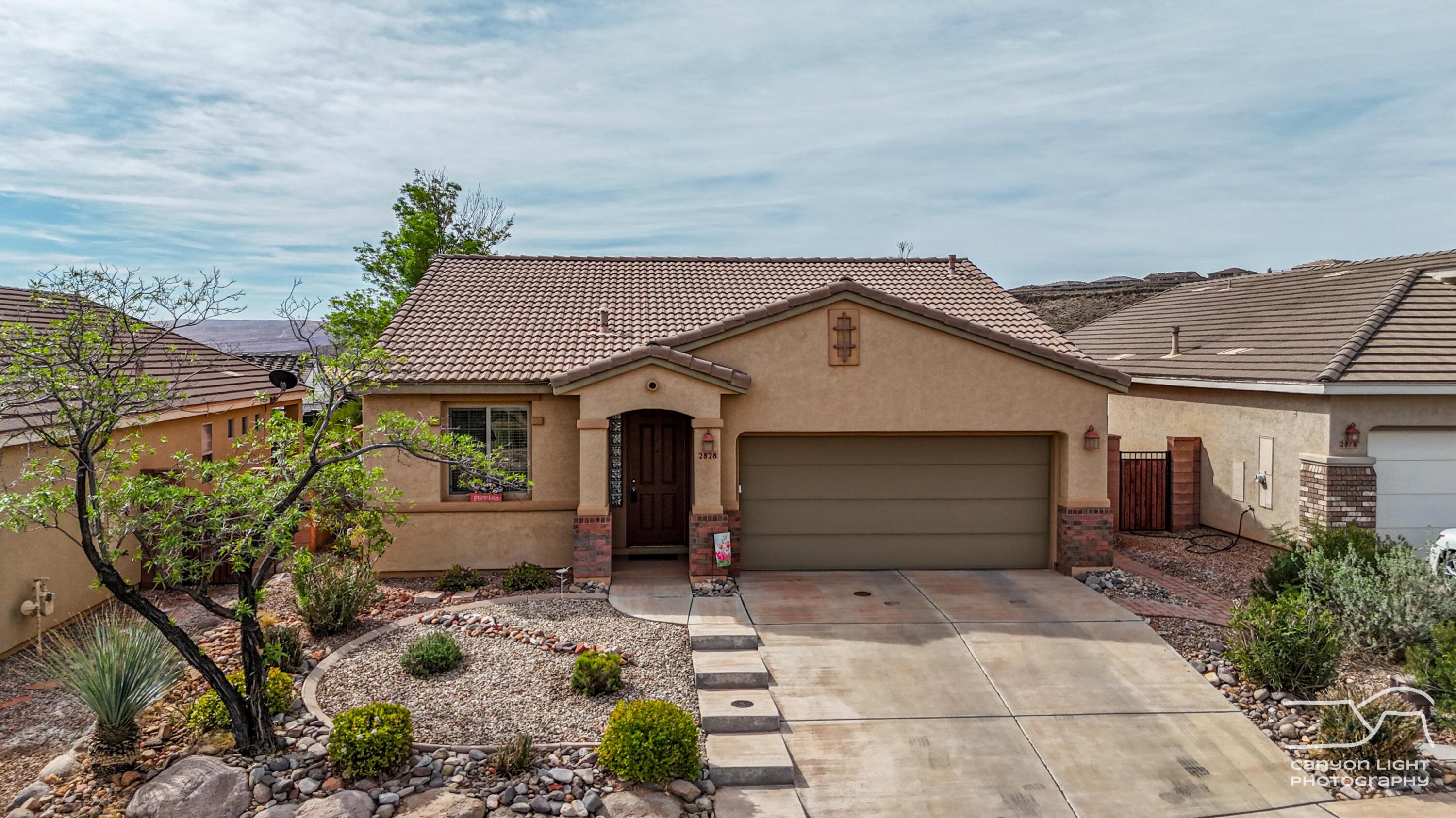 CORAL CANYON - Residential