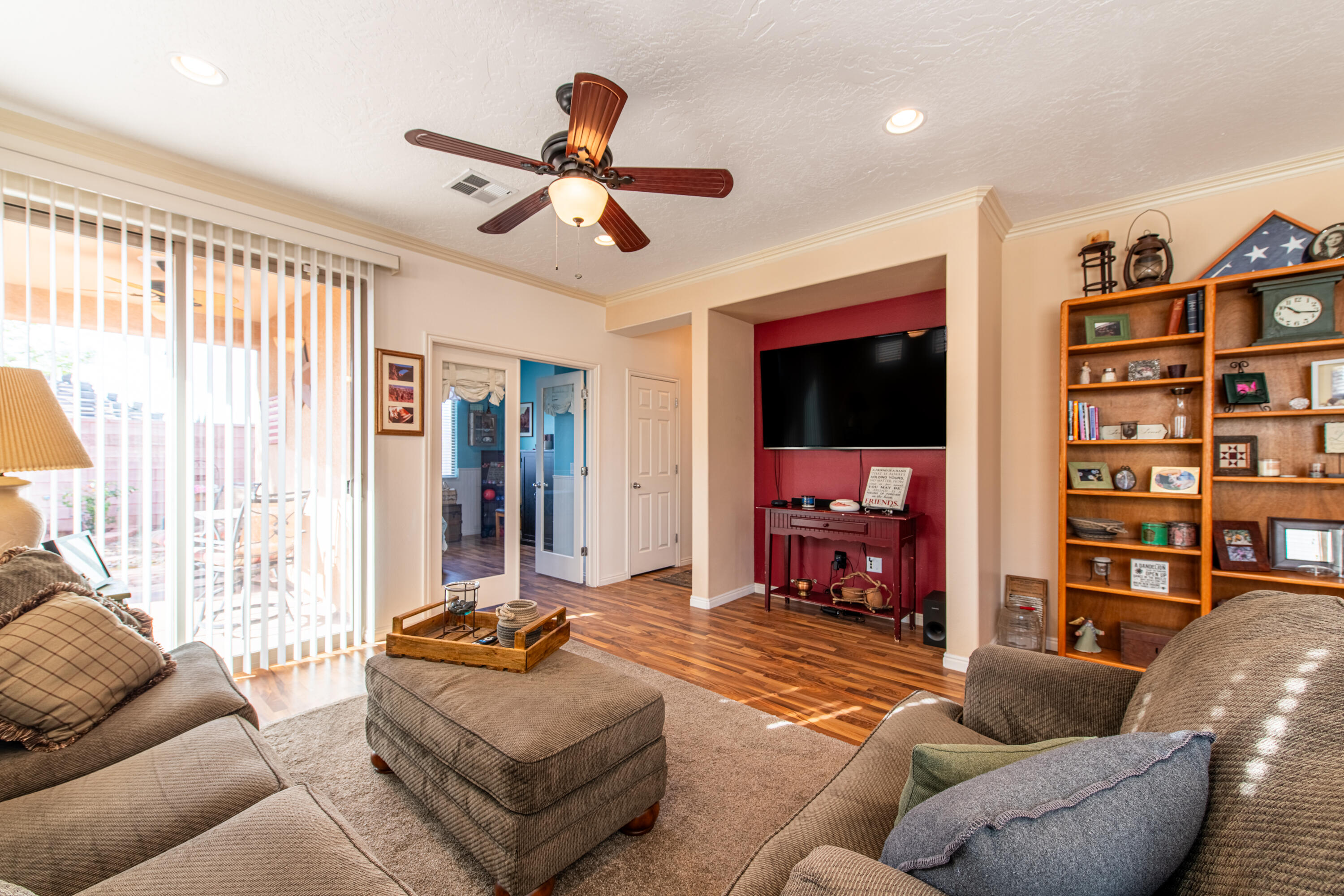 CORAL CANYON - Residential