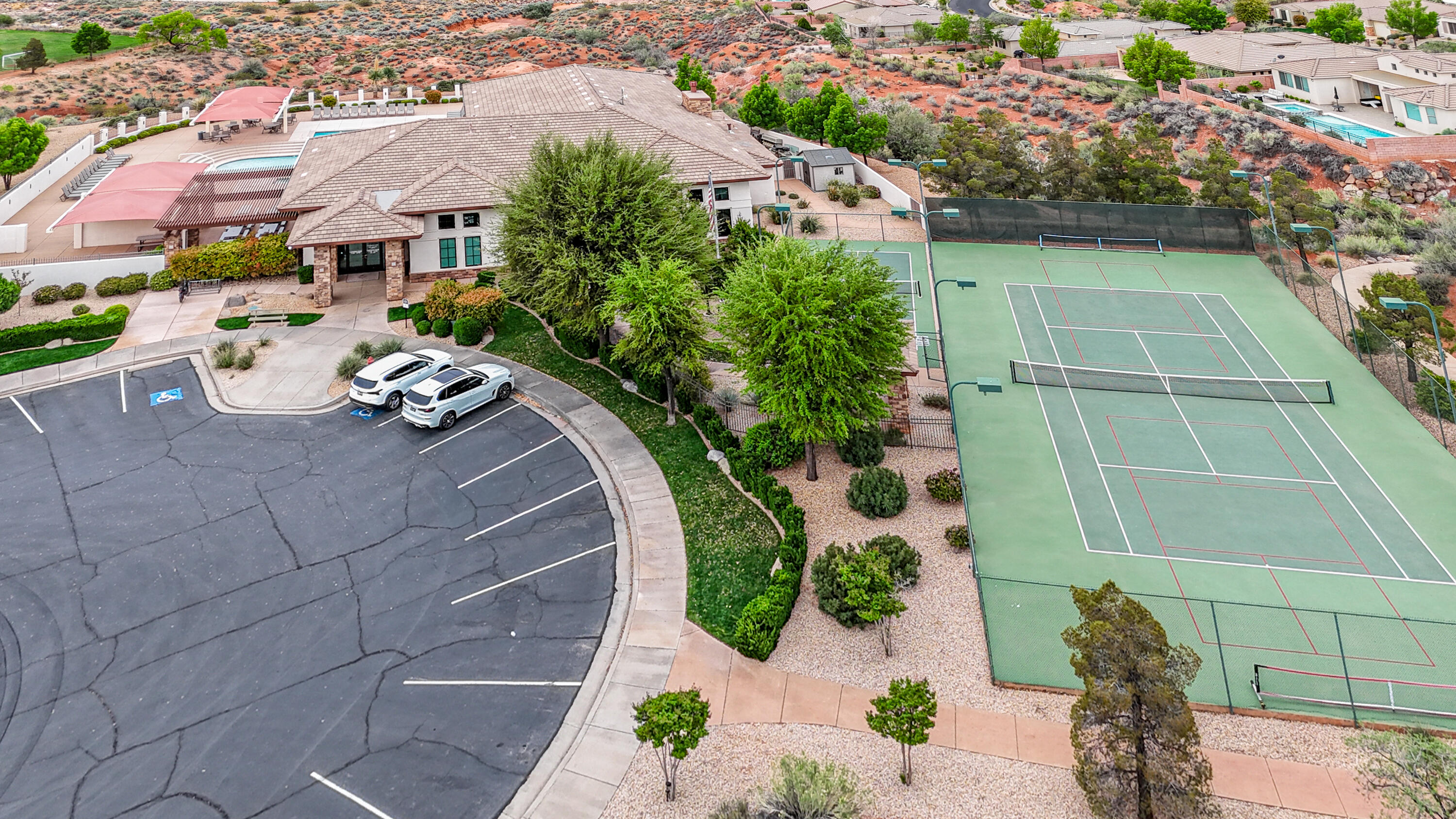 CORAL CANYON - Residential