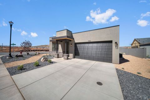 Tiny photo for 1592 S Sinawava DR 4153 #4153, Washington, UT 84780 (MLS # 26-271720)