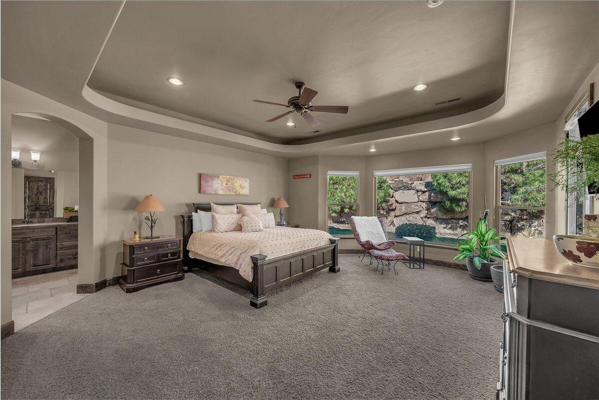 SERENITY HILLS - Residential