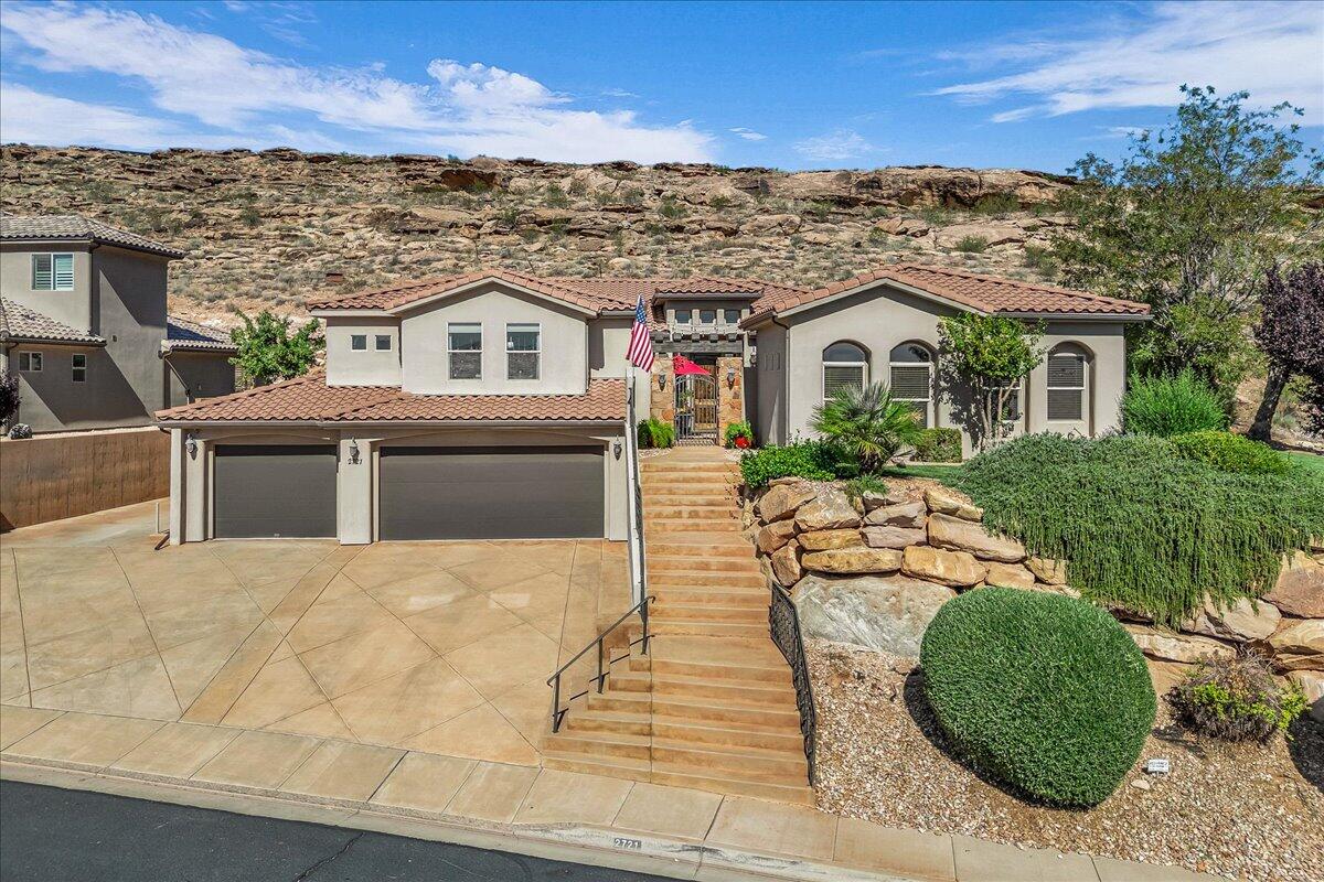 SERENITY HILLS - Residential