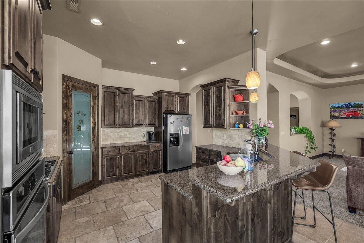 SERENITY HILLS - Residential