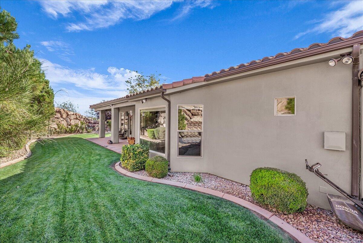 SERENITY HILLS - Residential