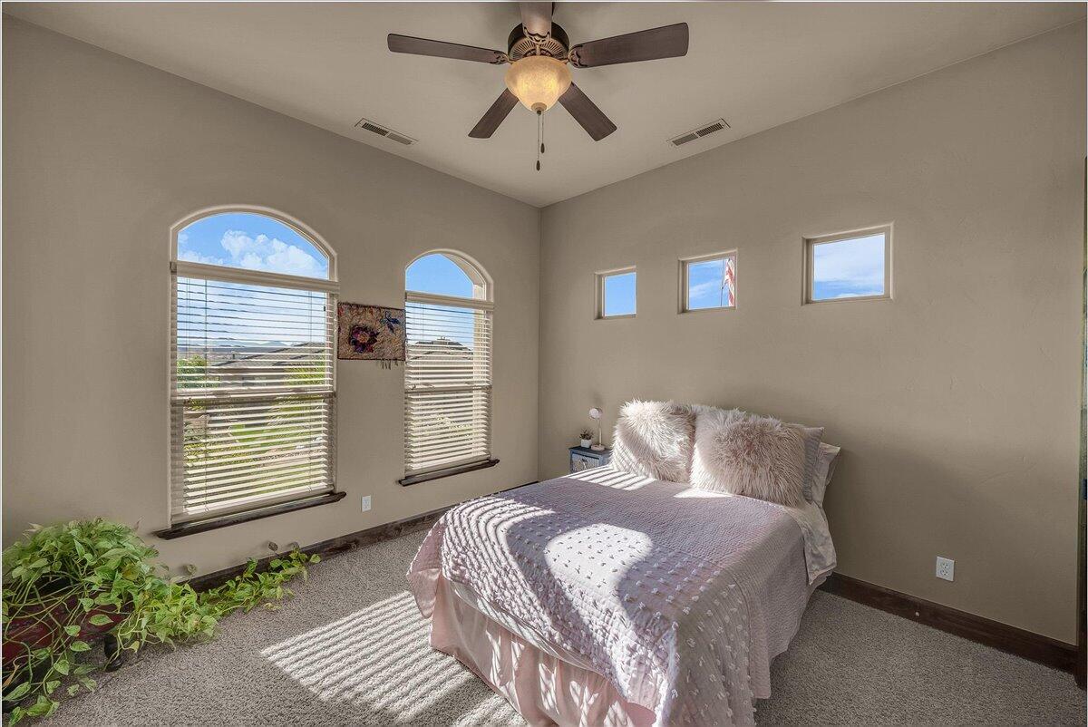 SERENITY HILLS - Residential