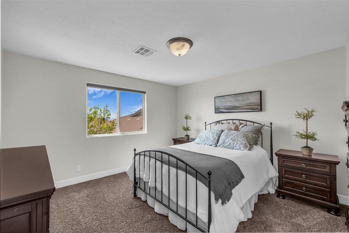 CORAL RIDGE TOWNHOMES - Residential