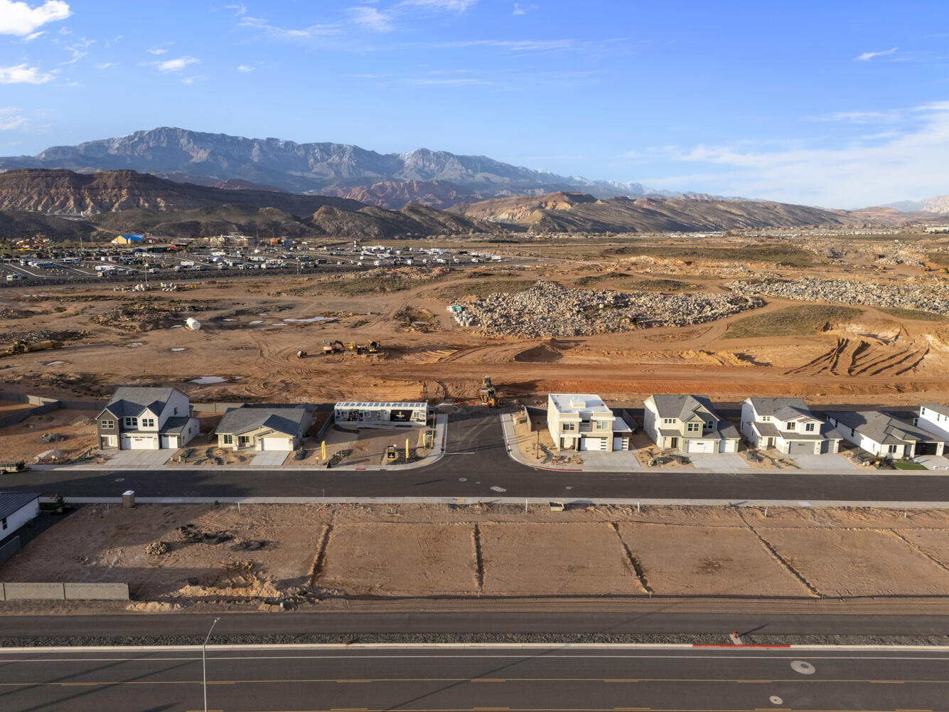 LEGACY AT SAND HOLLOW - Residential