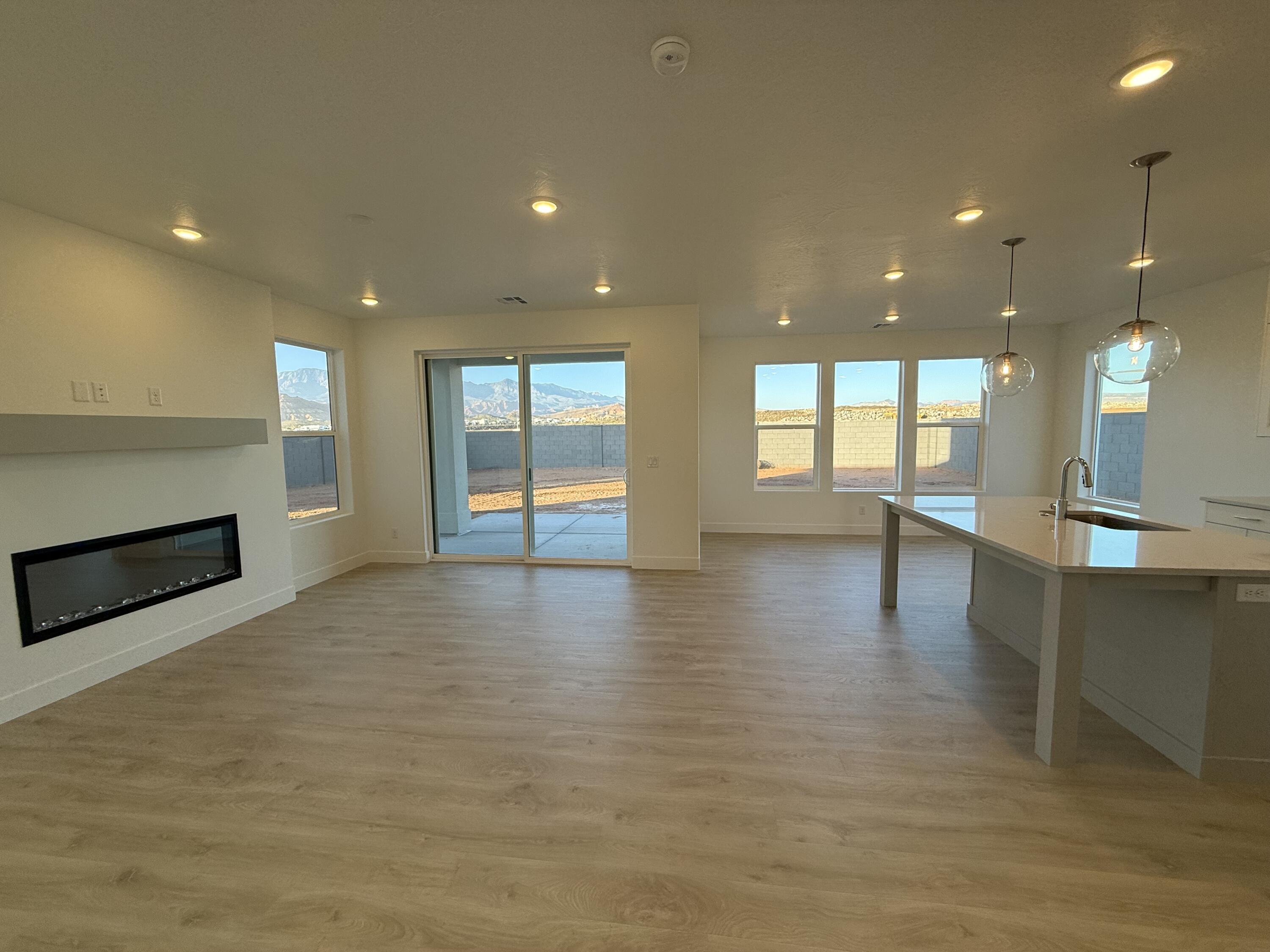 LEGACY AT SAND HOLLOW - Residential