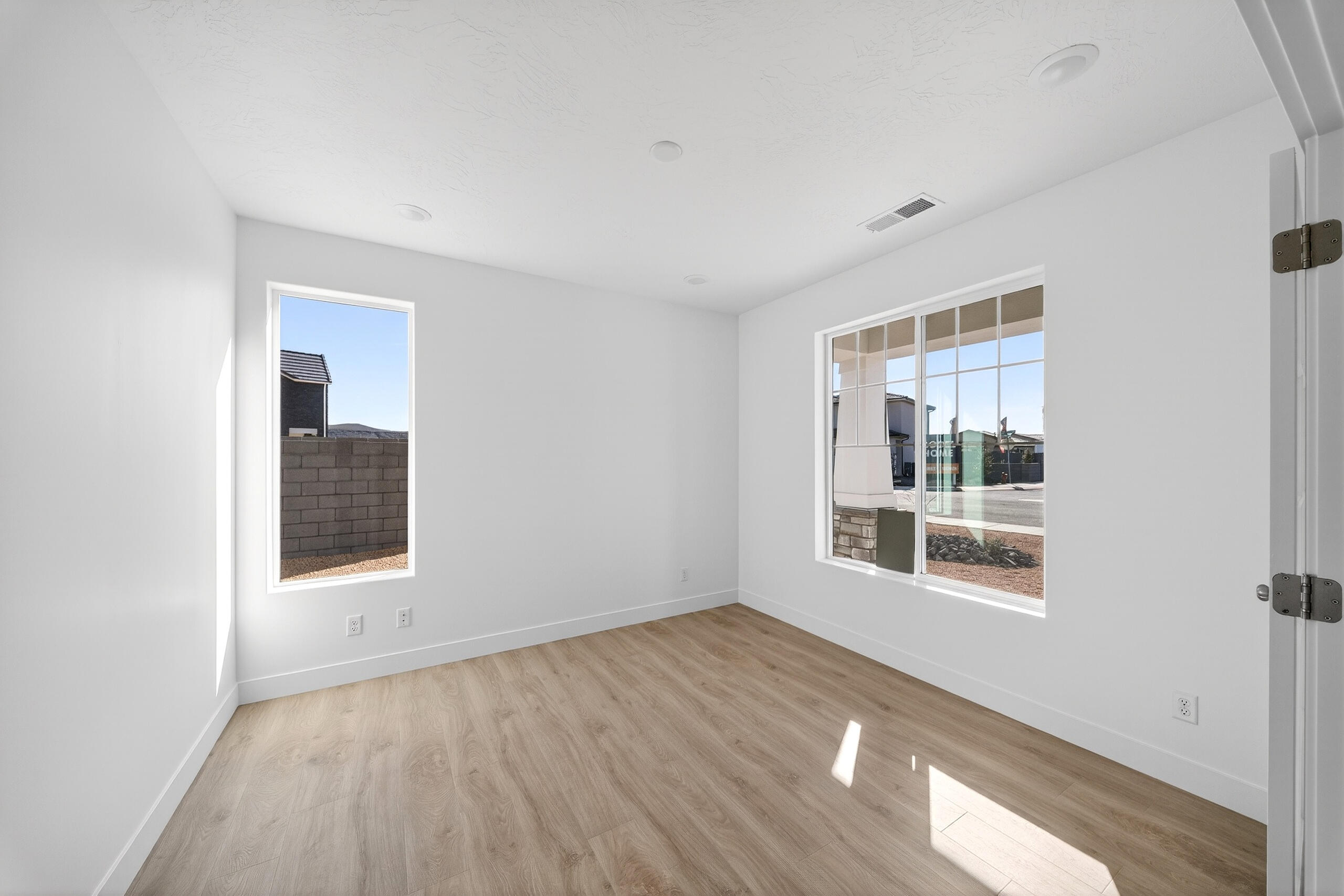 LEGACY AT SAND HOLLOW - Residential