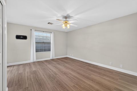 Tiny photo for 970 E 700 S 27 #27, Saint George, UT 84790 (MLS # 26-271815)
