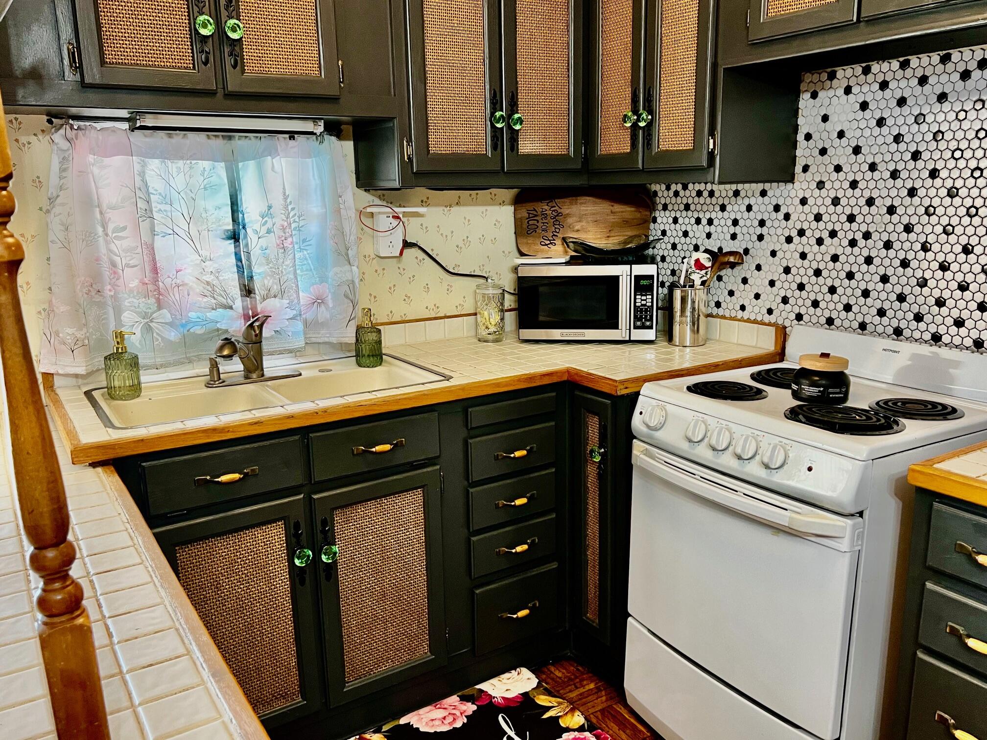 KINGS ROW ESTATES - Residential