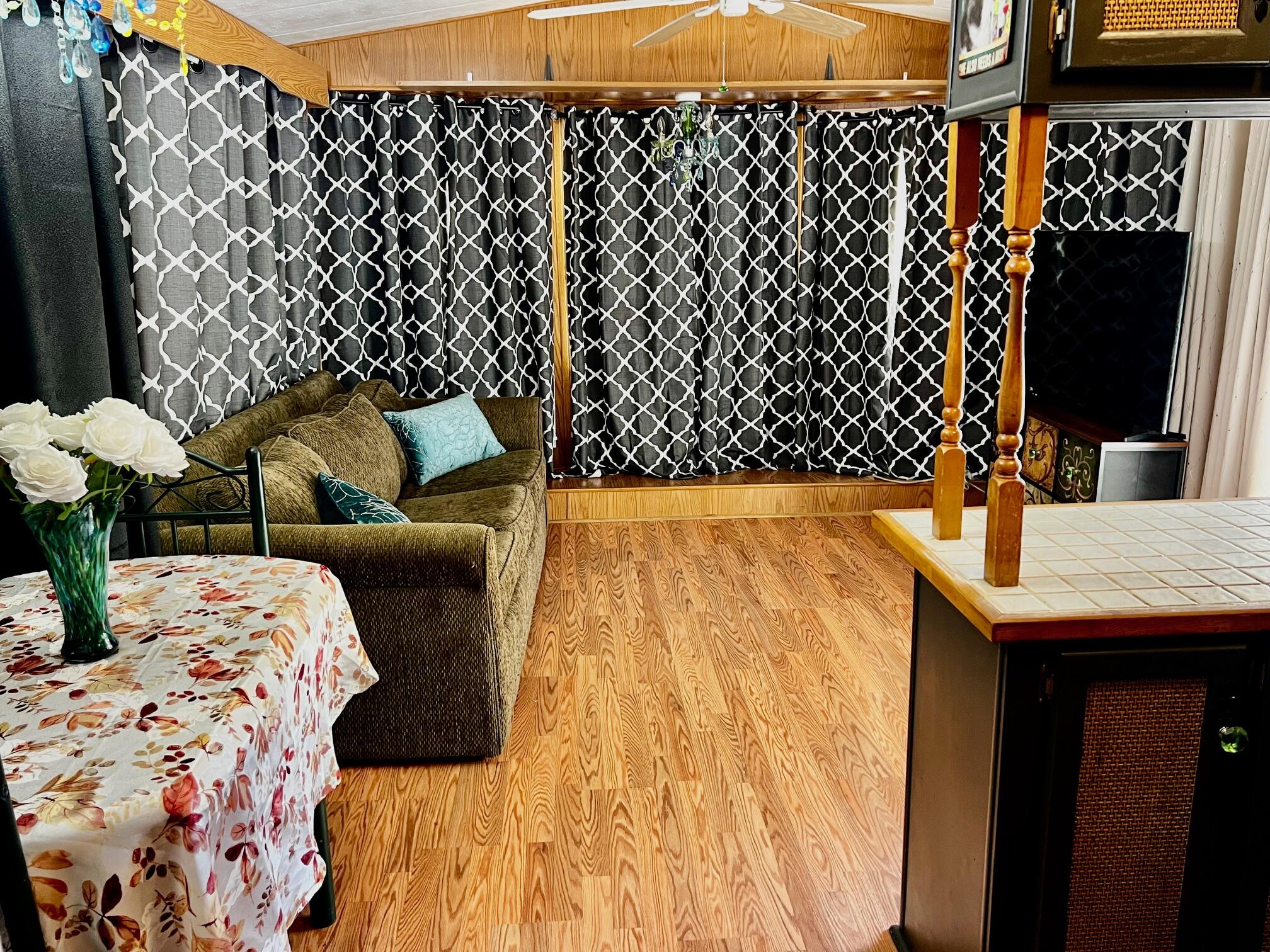 KINGS ROW ESTATES - Residential