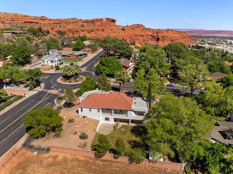 Tiny photo for 389 N MAIN ST, Saint George, UT 84770 (MLS # 25-267827)