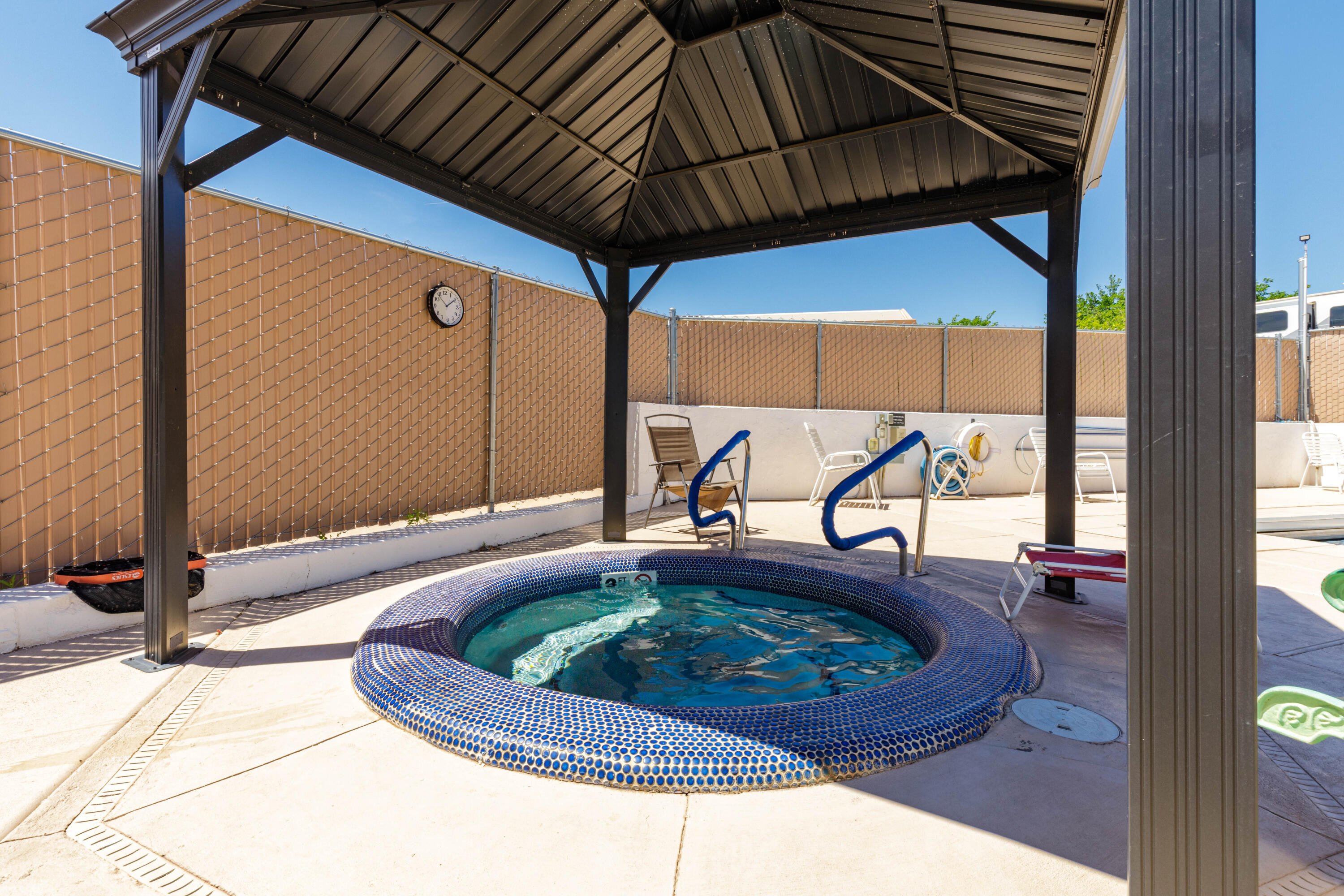 CANYON BREEZE RV RESORT - Residential