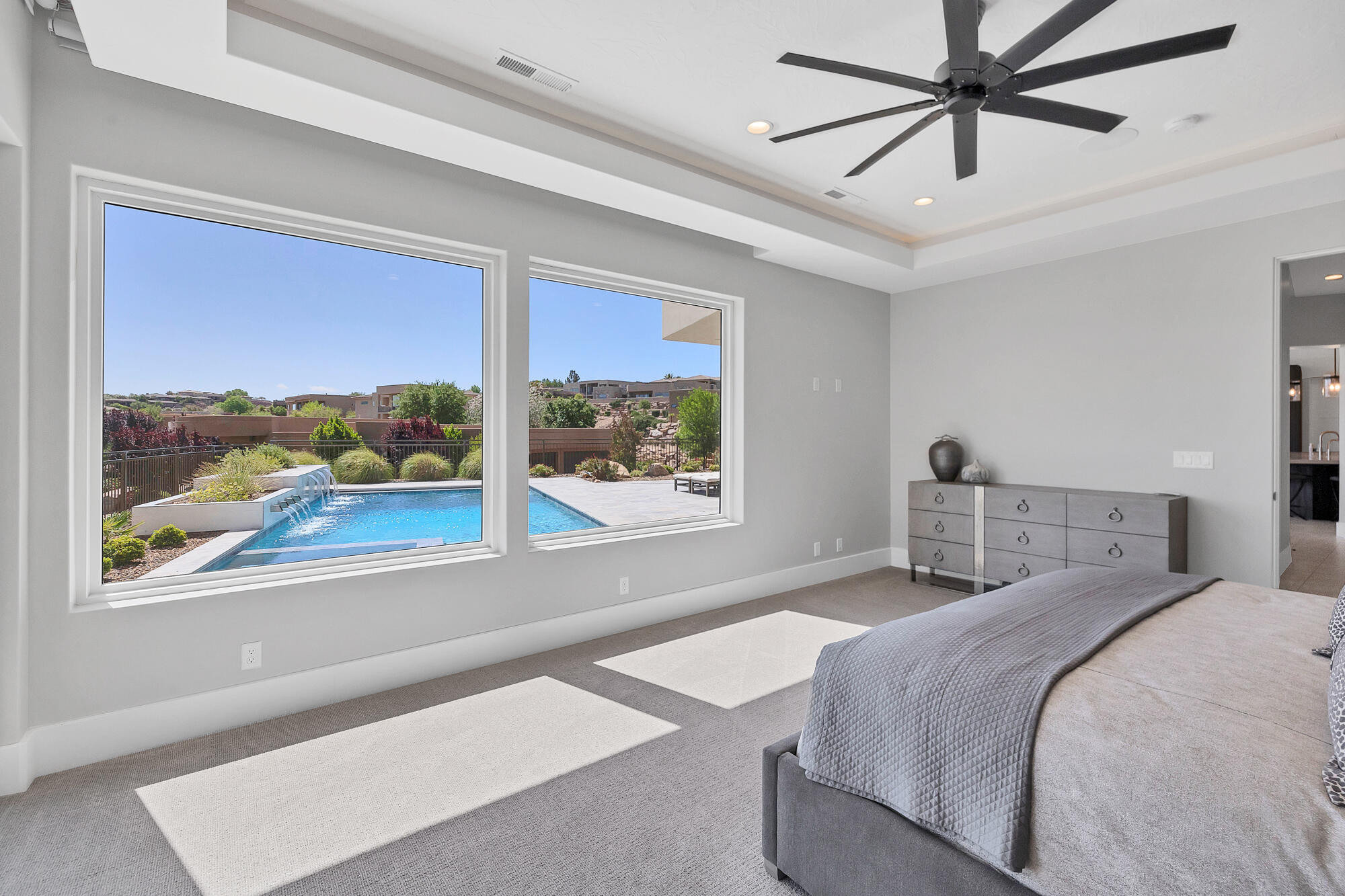 STONE CLIFF - Residential