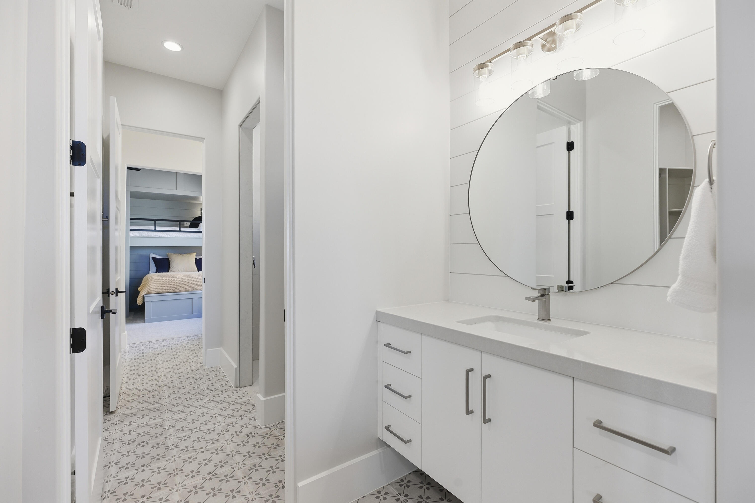 STONE CLIFF - Residential