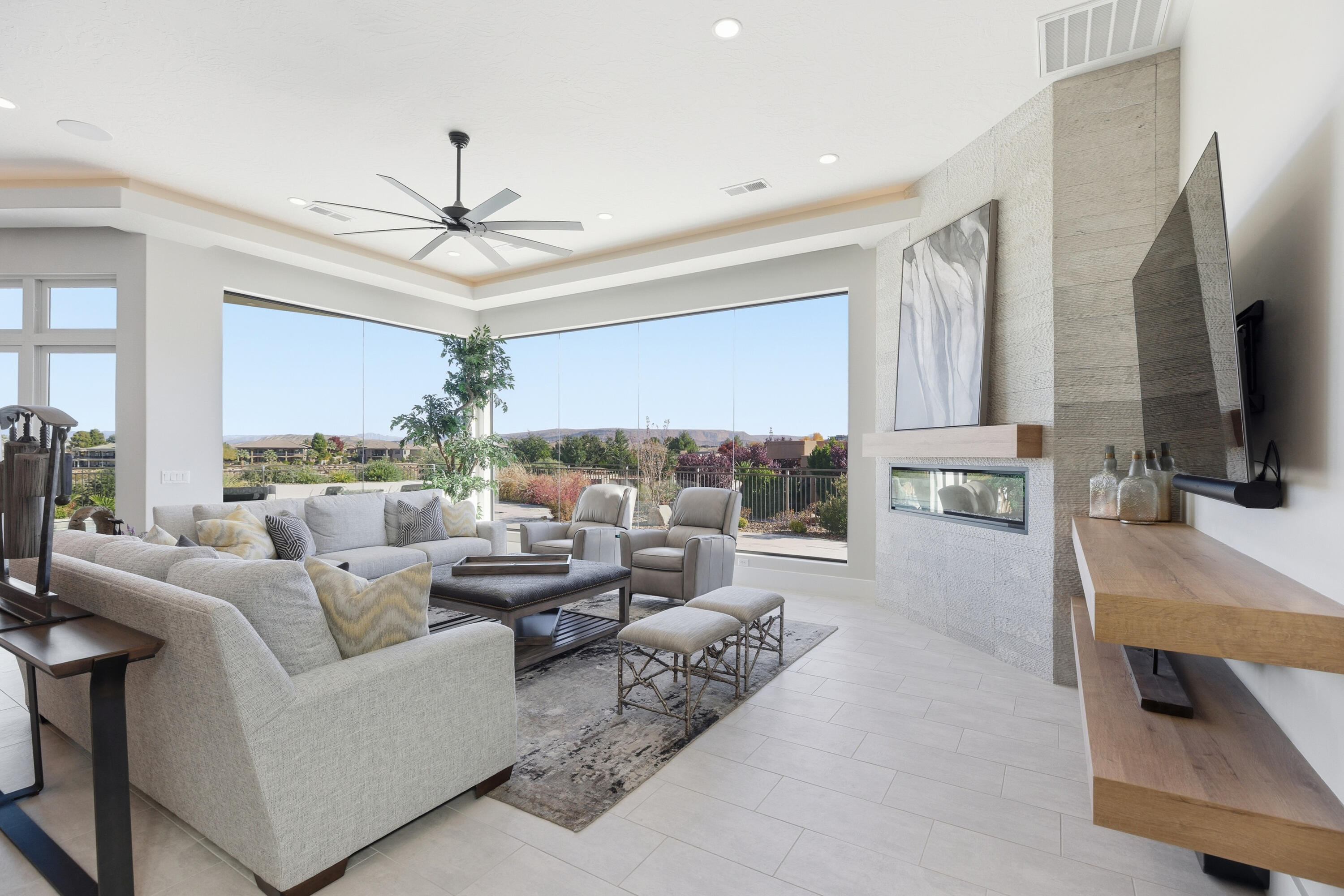 STONE CLIFF - Residential