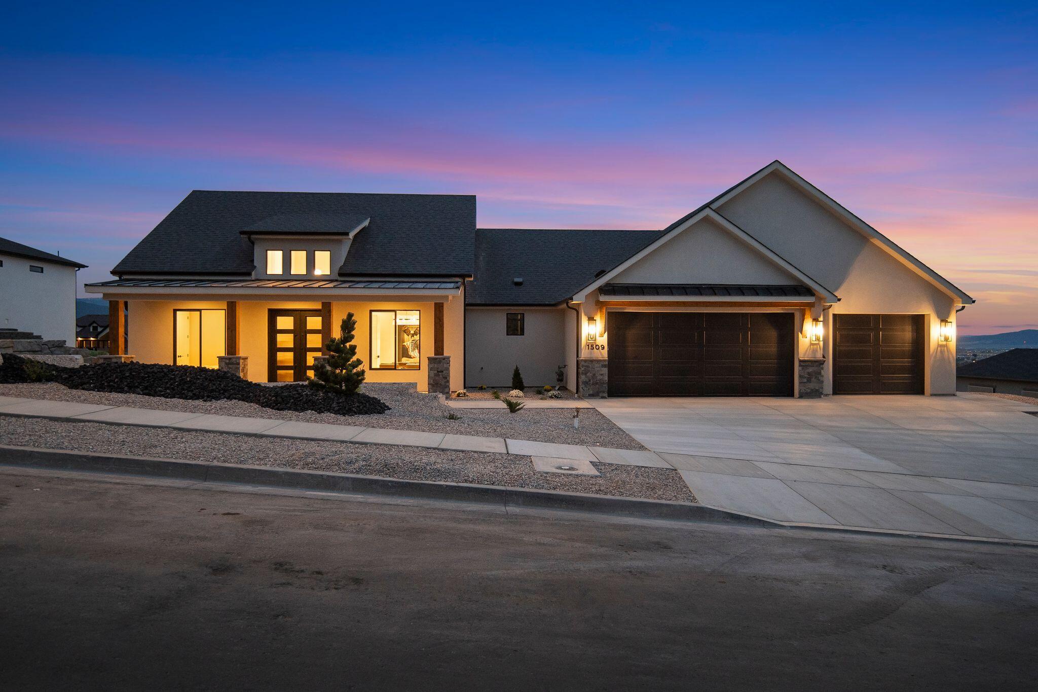 CANYON RIDGE - Residential