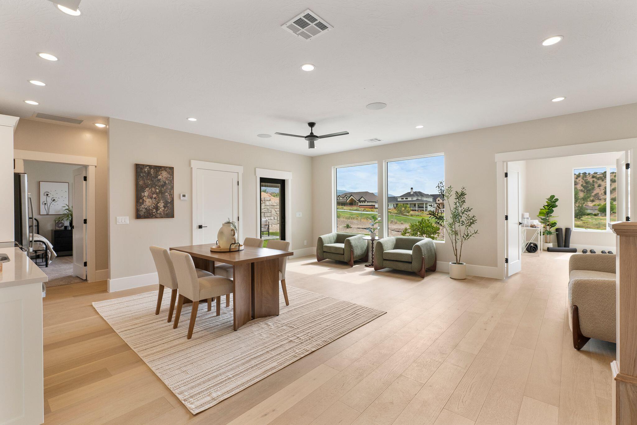 CANYON RIDGE - Residential