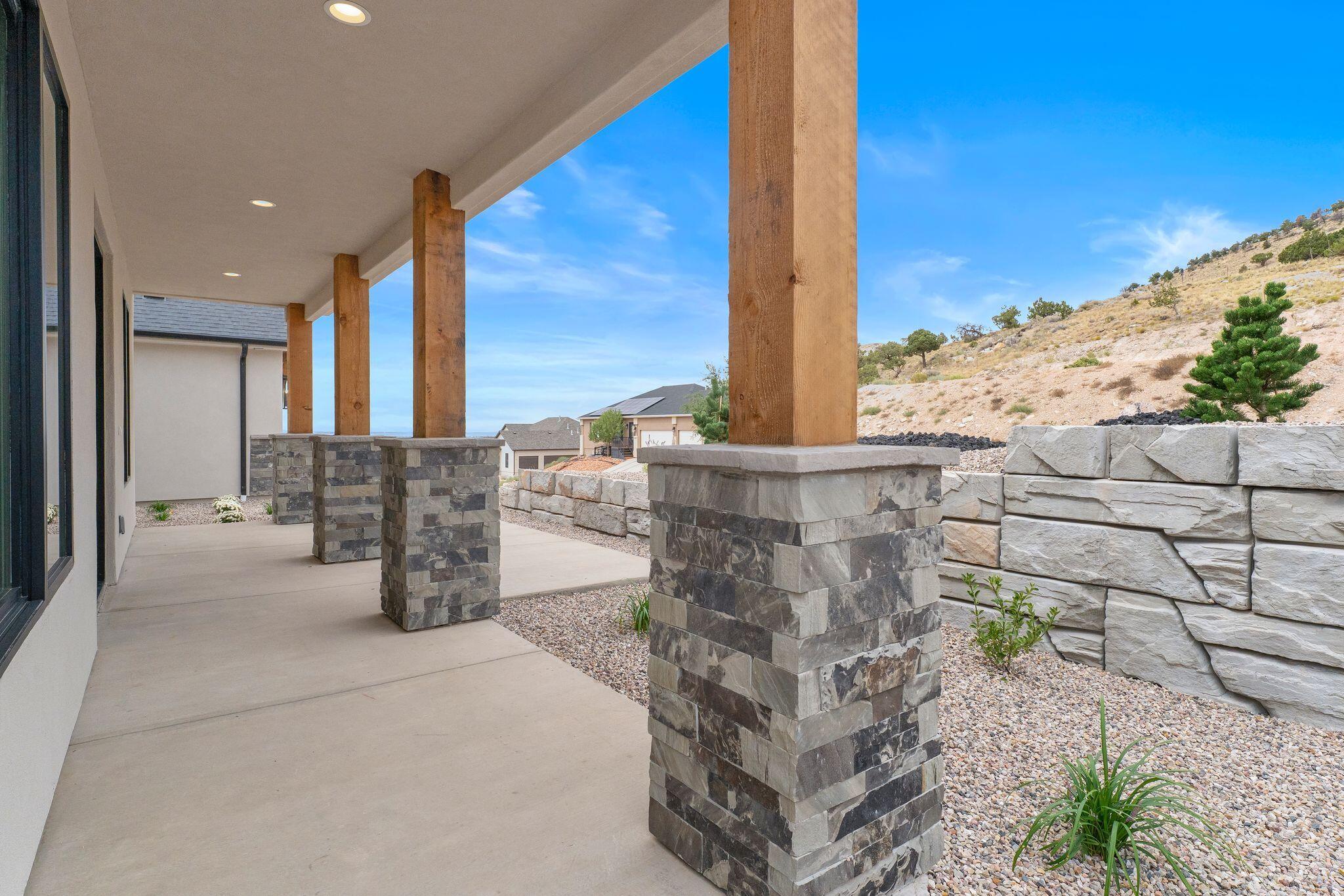 CANYON RIDGE - Residential