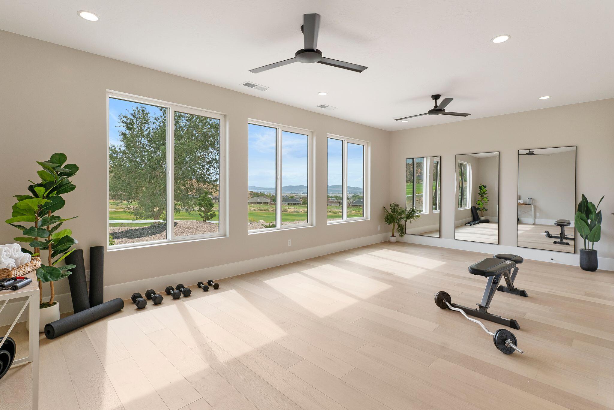 CANYON RIDGE - Residential