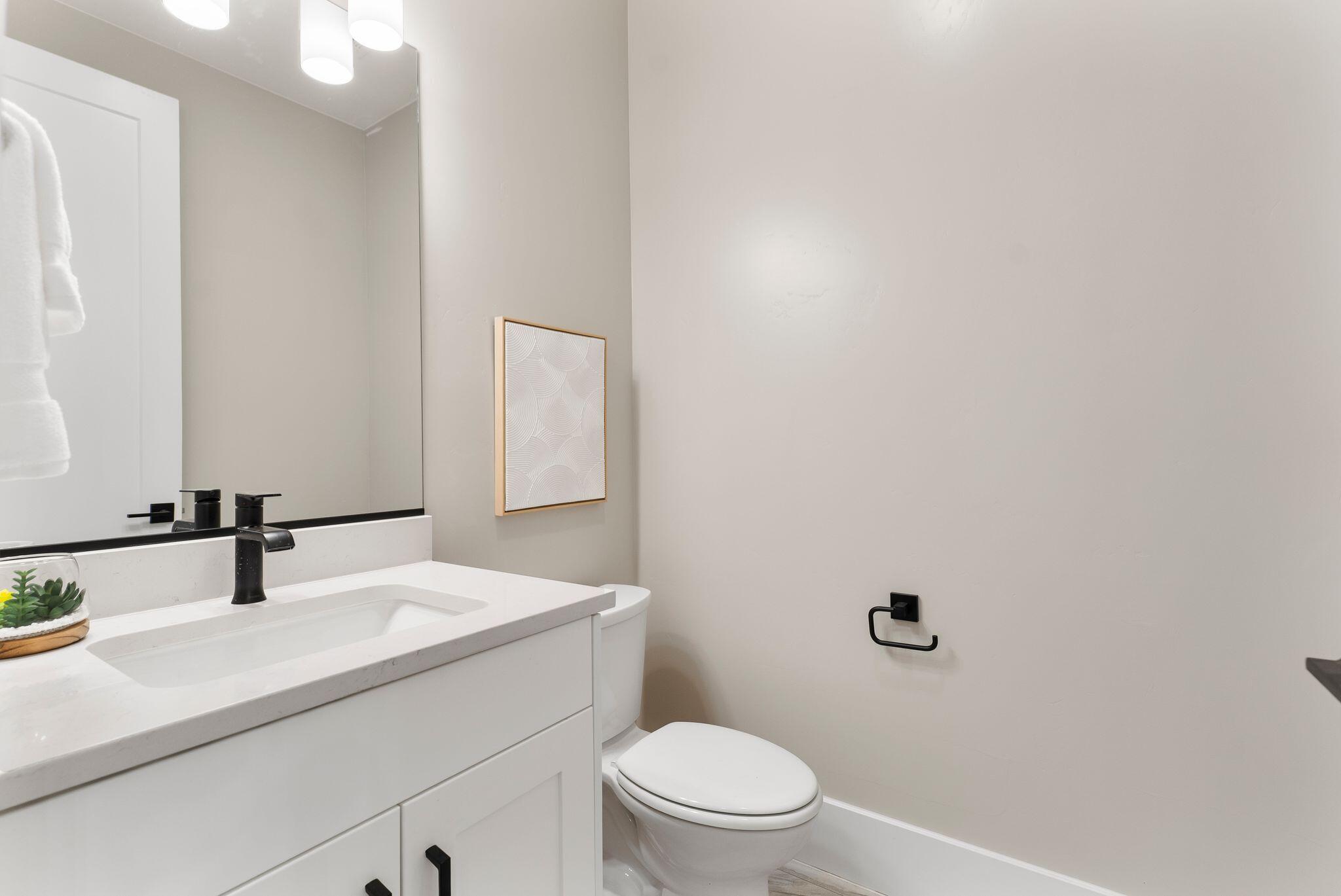 CANYON RIDGE - Residential