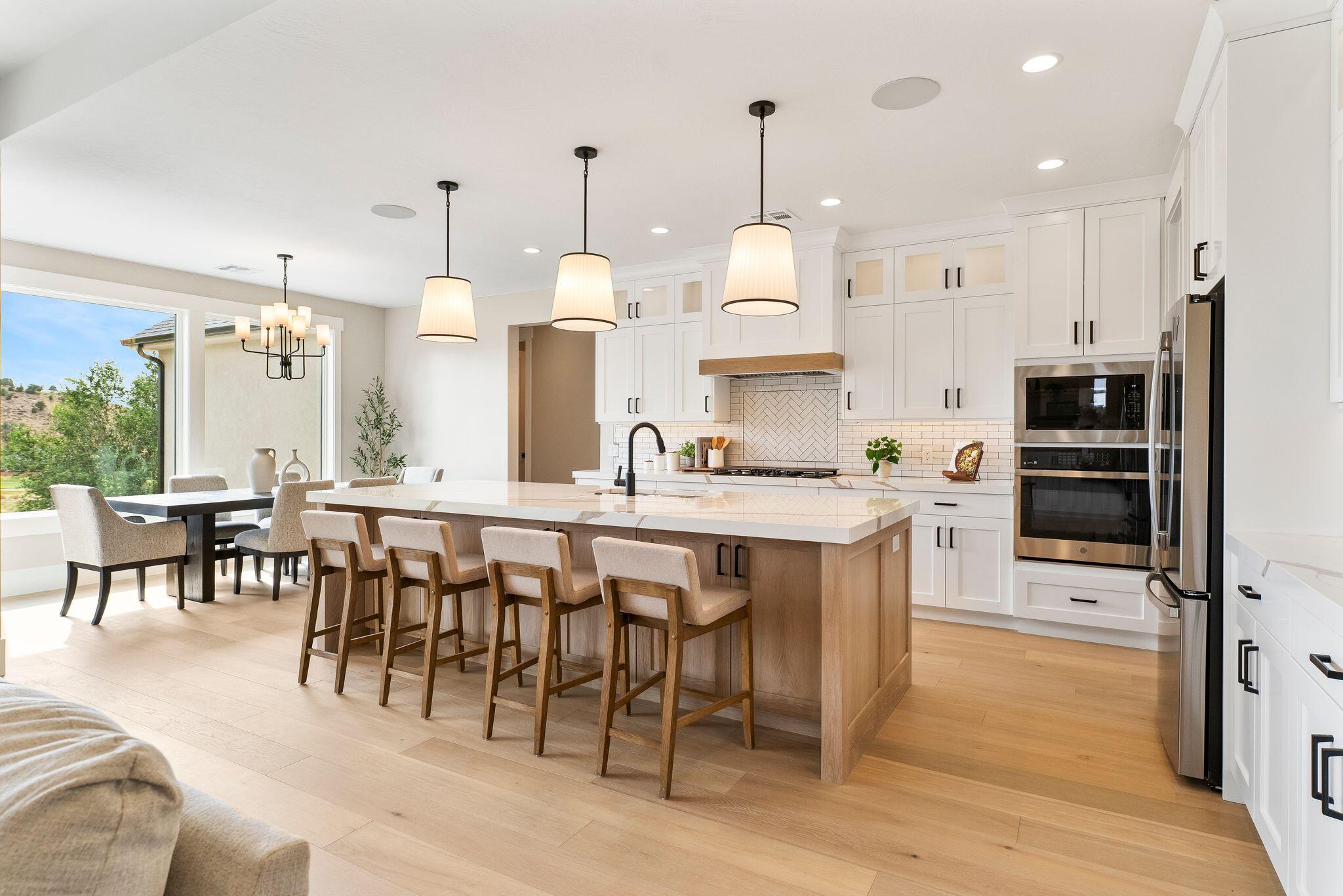 CANYON RIDGE - Residential