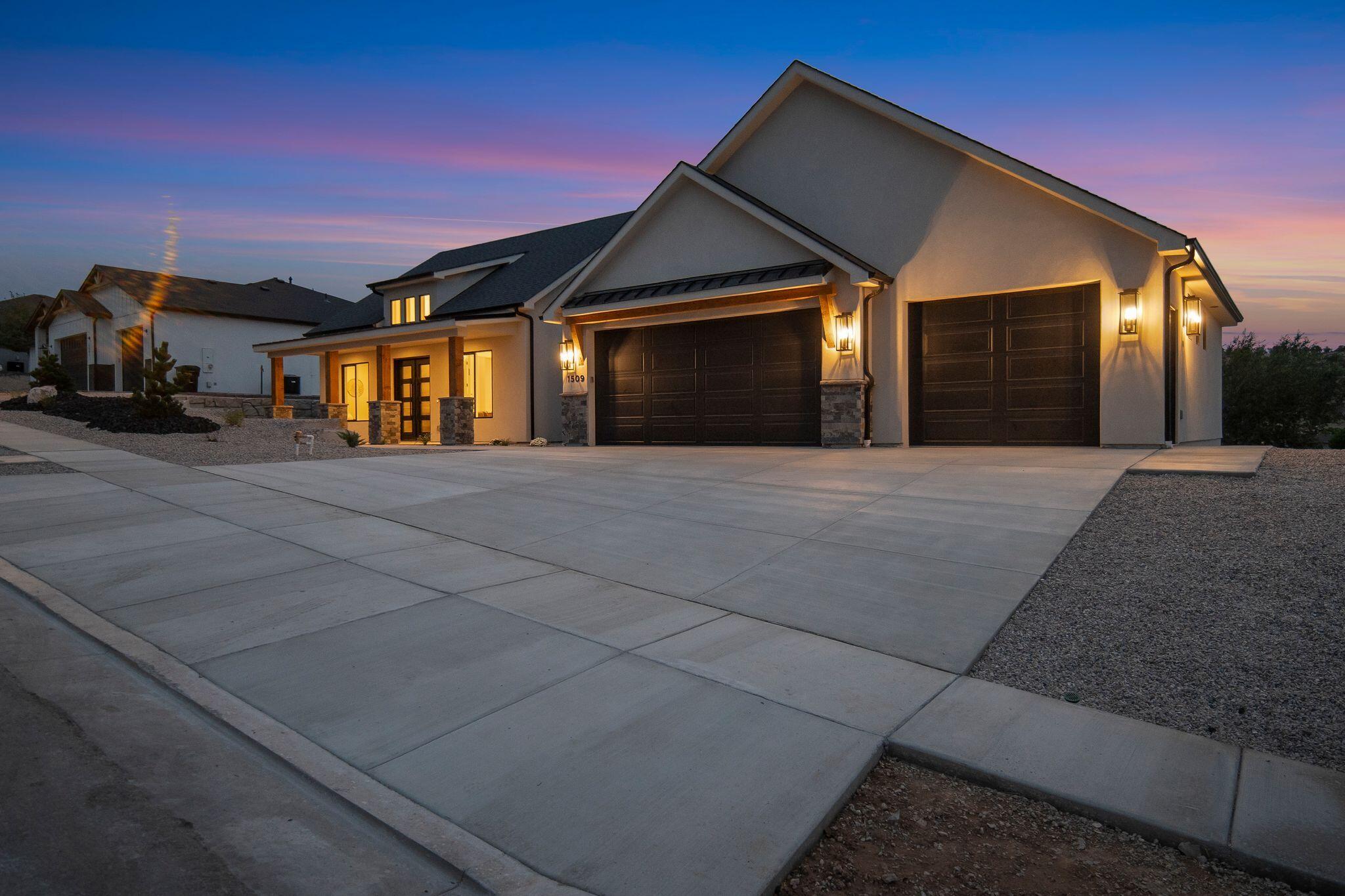 CANYON RIDGE - Residential