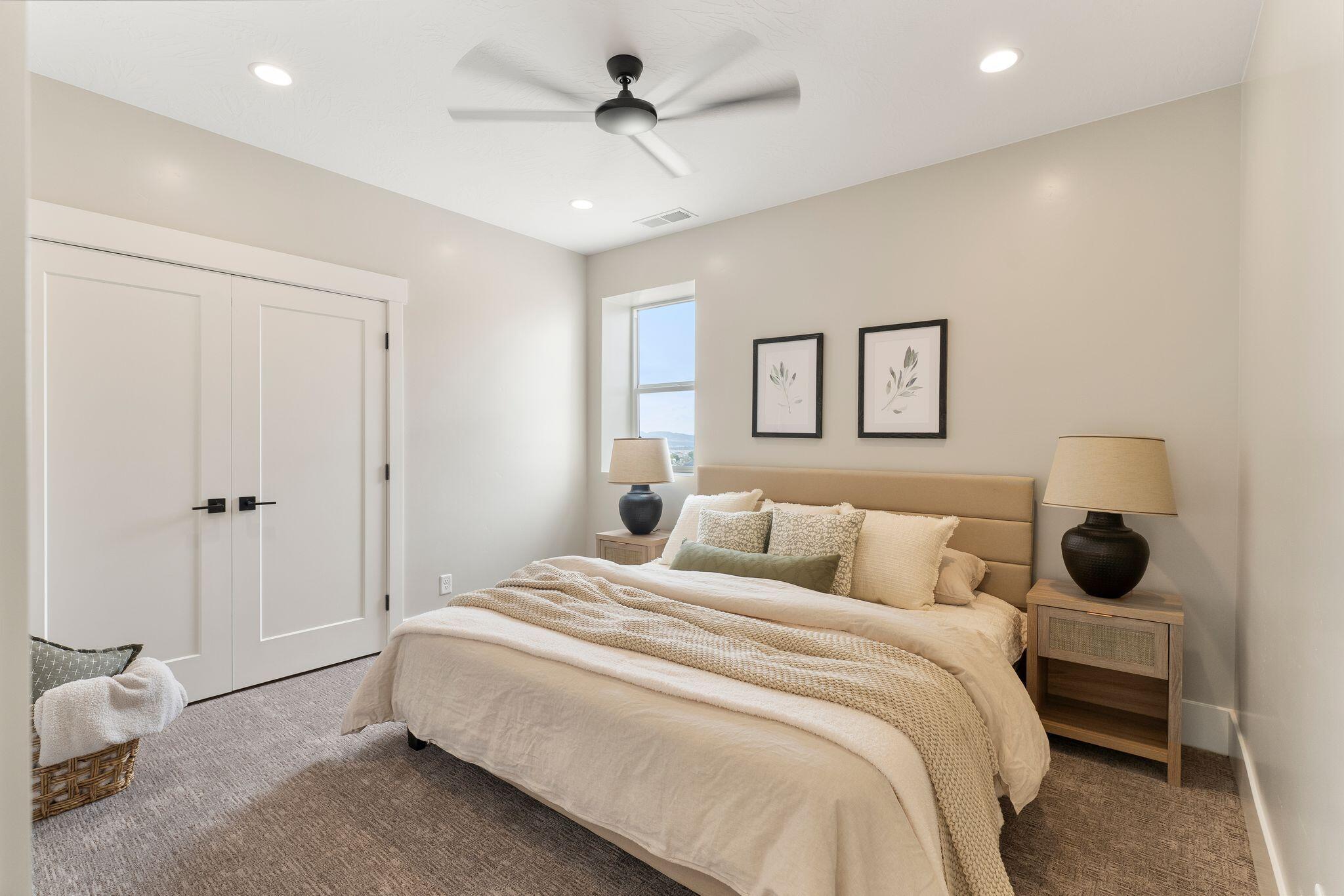 CANYON RIDGE - Residential