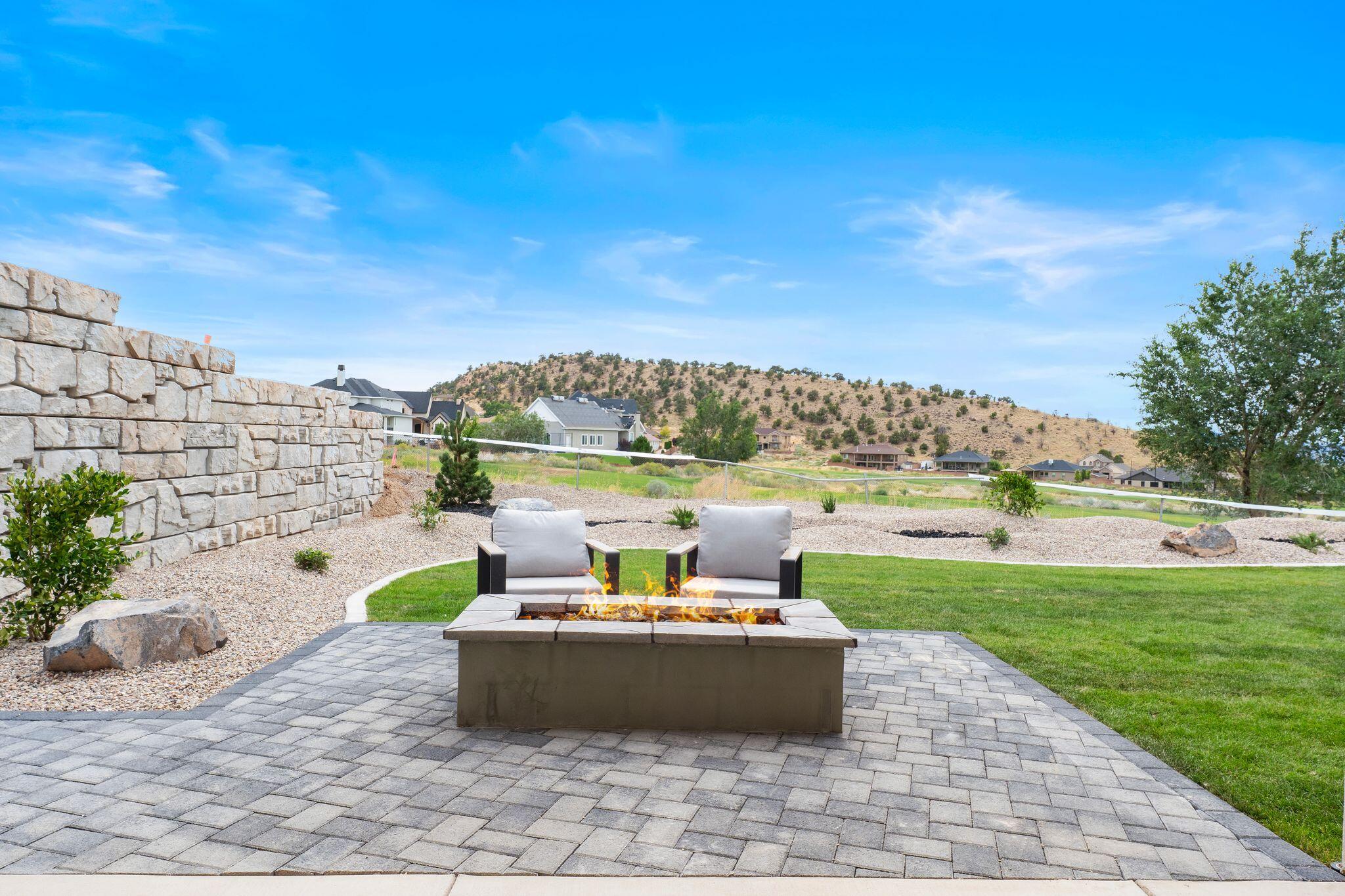 CANYON RIDGE - Residential