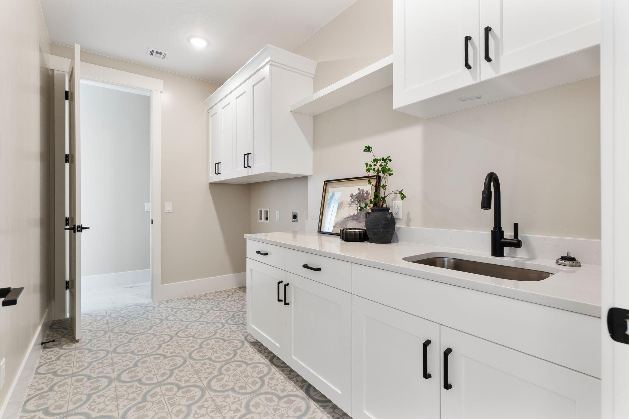 CANYON RIDGE - Residential