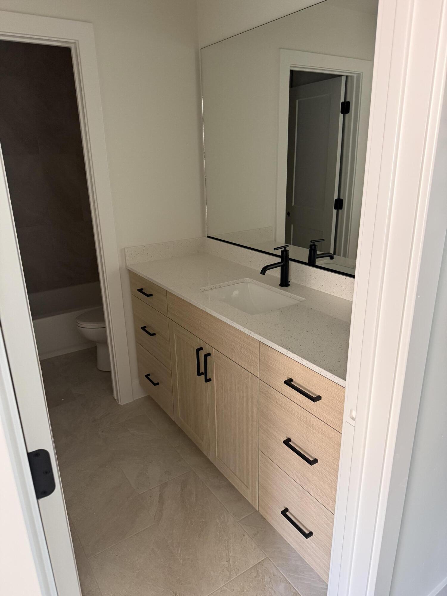 WHITE DOME TOWNHOMES - Residential