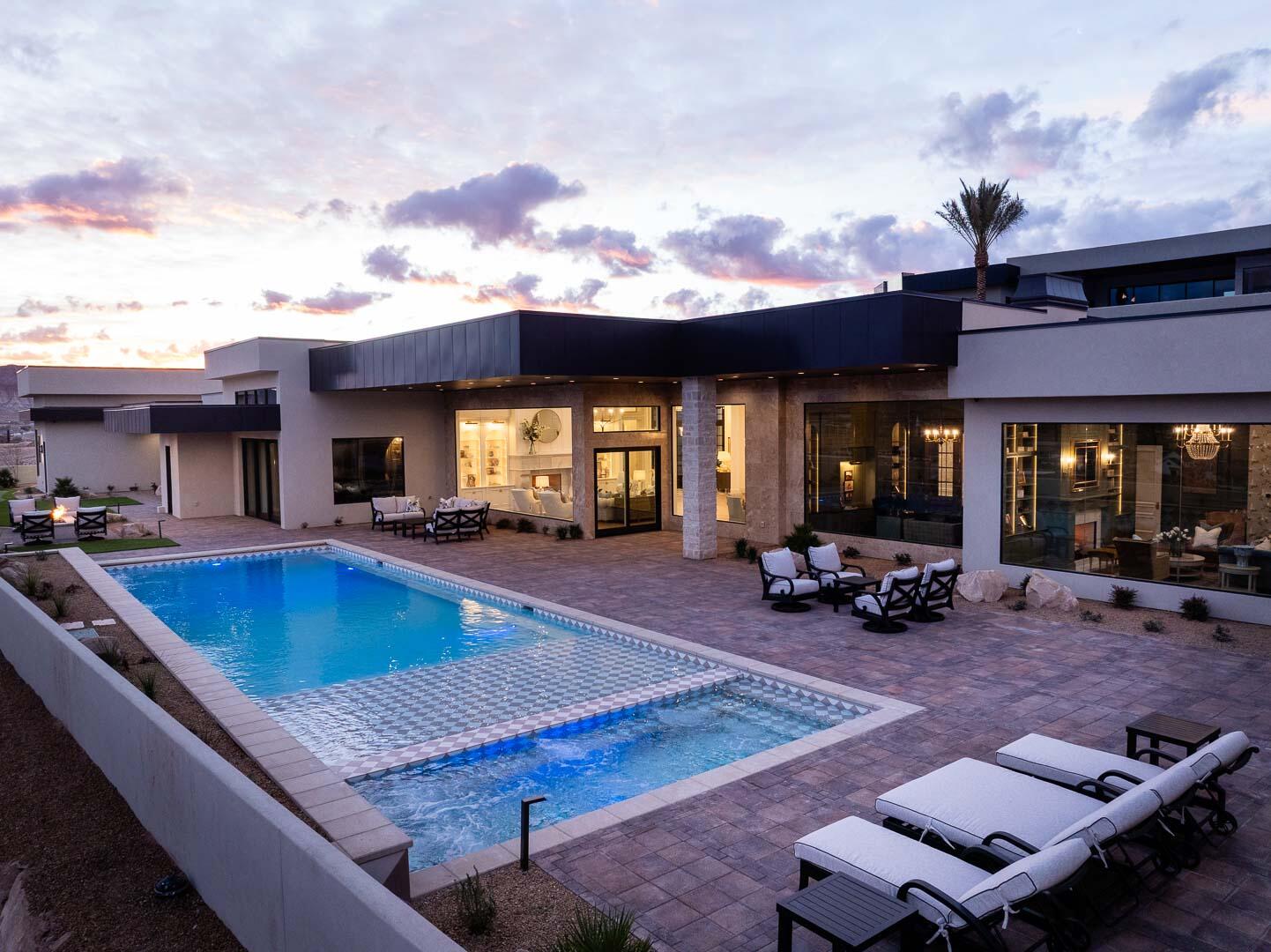 STONE CLIFF - Residential