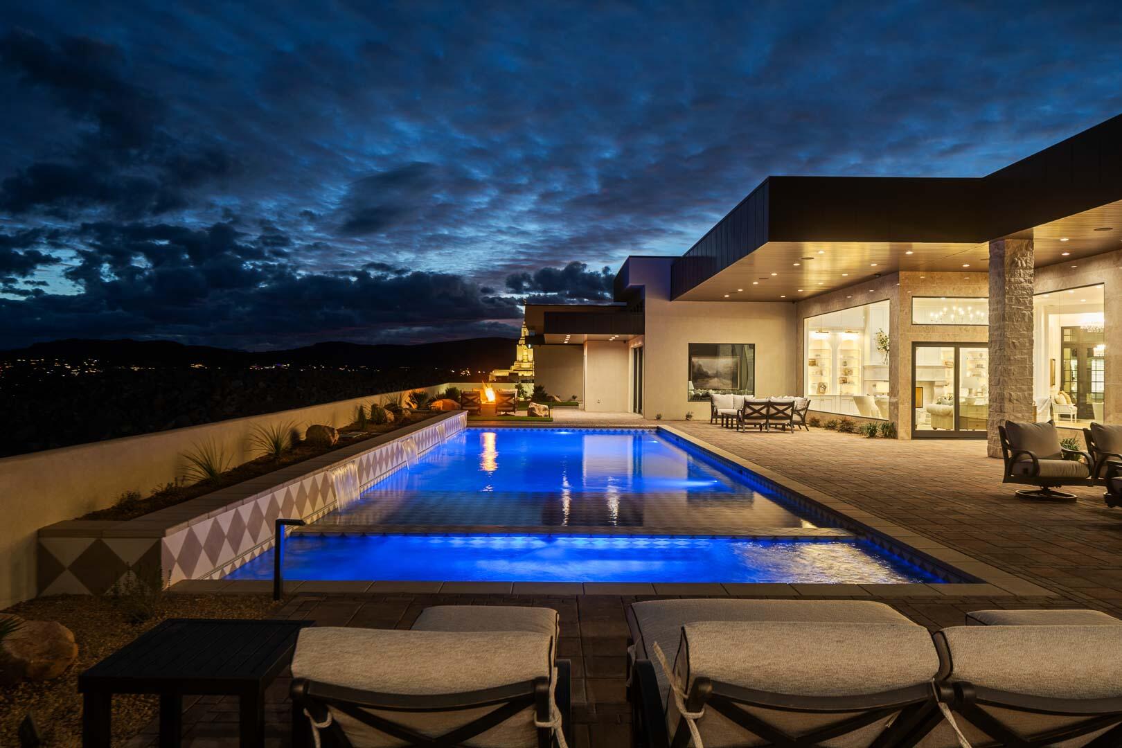 STONE CLIFF - Residential