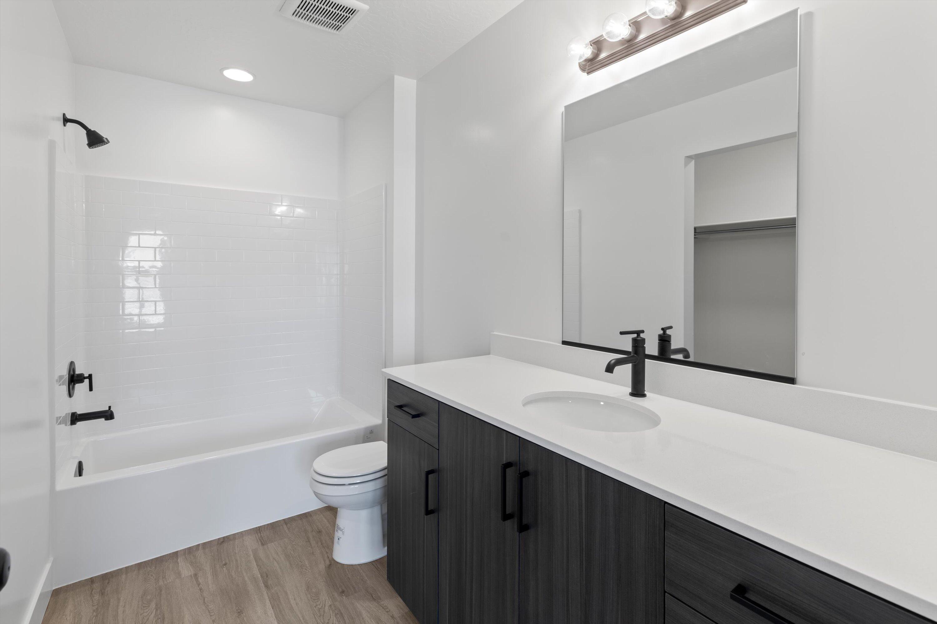 SOUTH DESERT TH - Residential