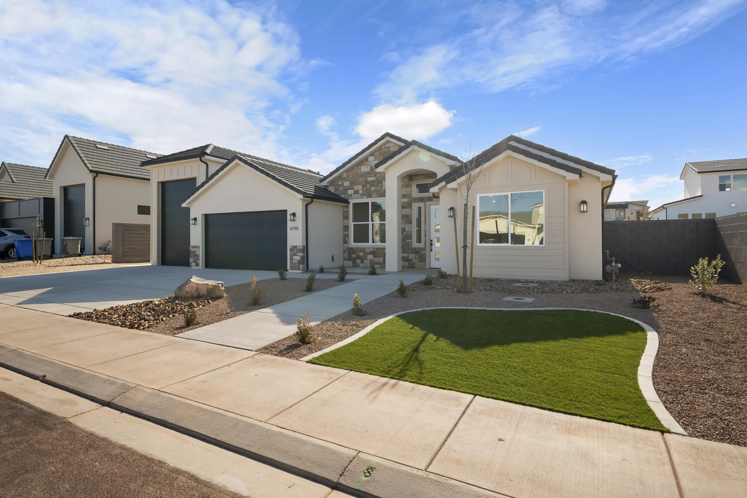 SAND HOLLOW VILLAGE - Residential