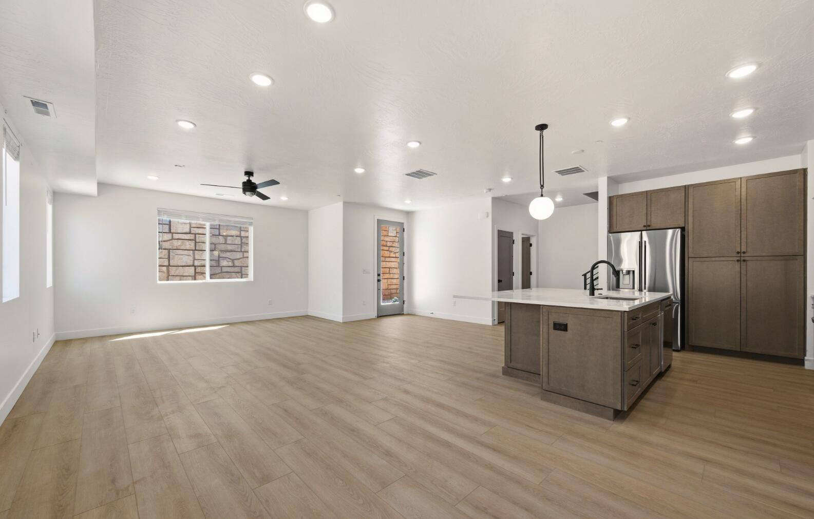 CORAL SPRINGS CONDOMINIUMS - Residential