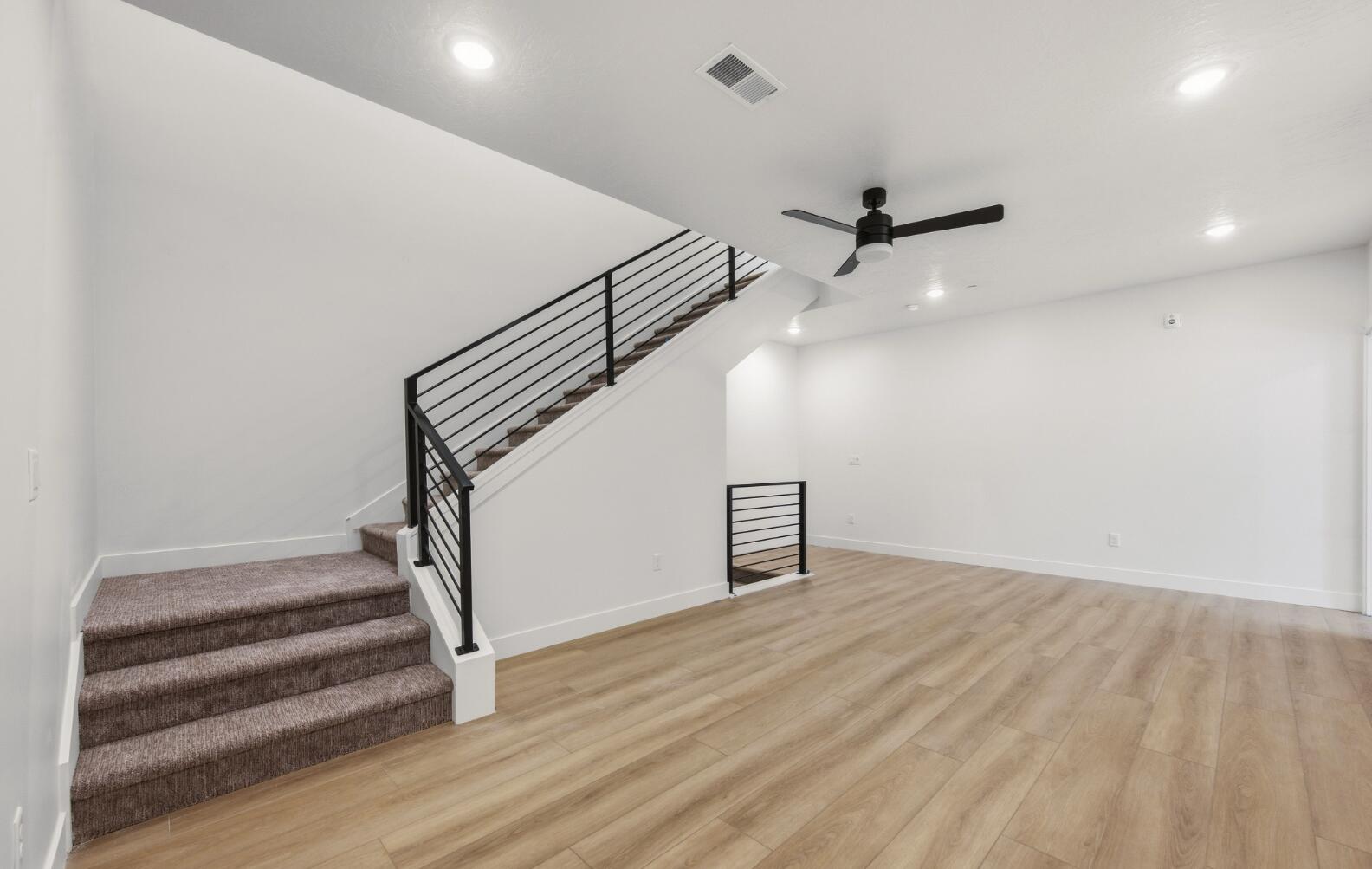 CORAL SPRINGS CONDOMINIUMS - Residential