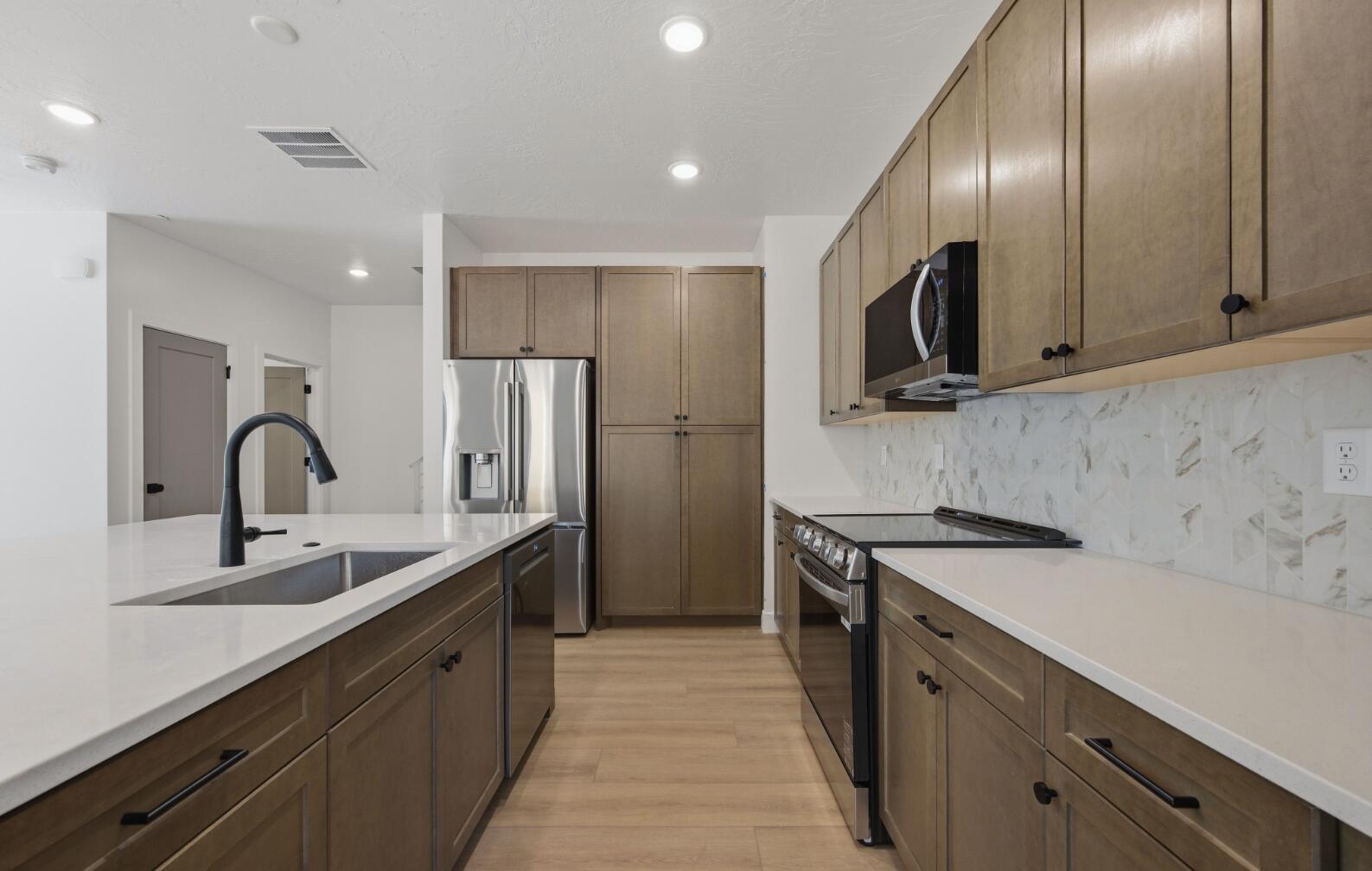 CORAL SPRINGS CONDOMINIUMS - Residential