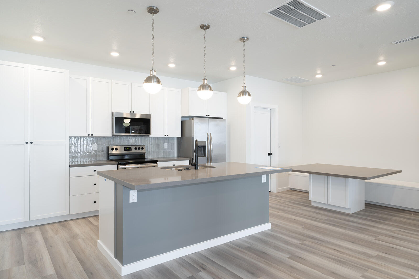 CORAL SPRINGS CONDOMINIUMS - Residential