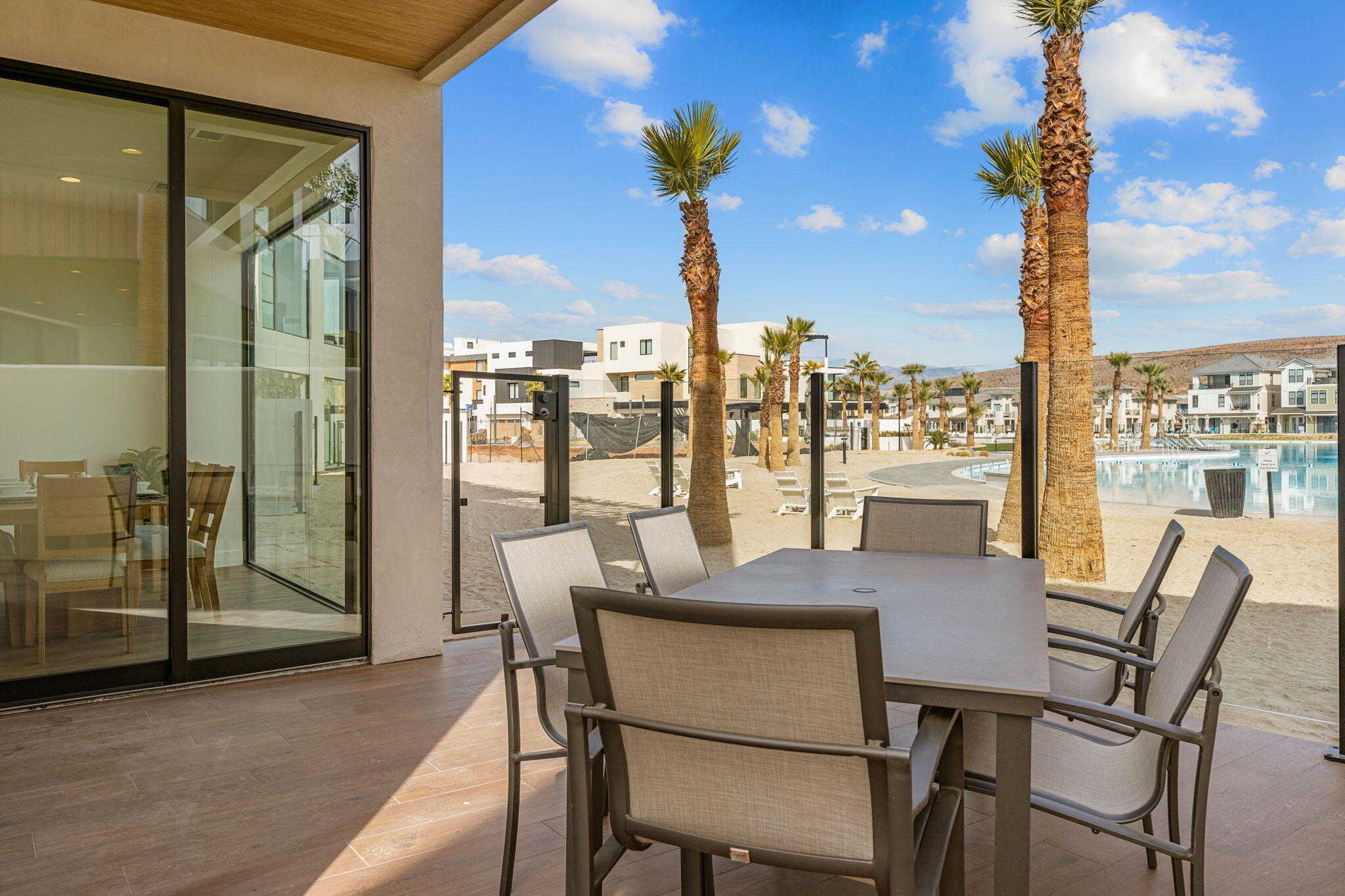 DESERT COLOR RESORT - Residential