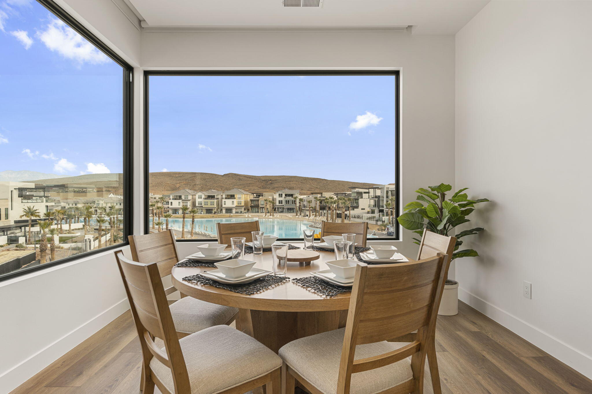 DESERT COLOR RESORT - Residential