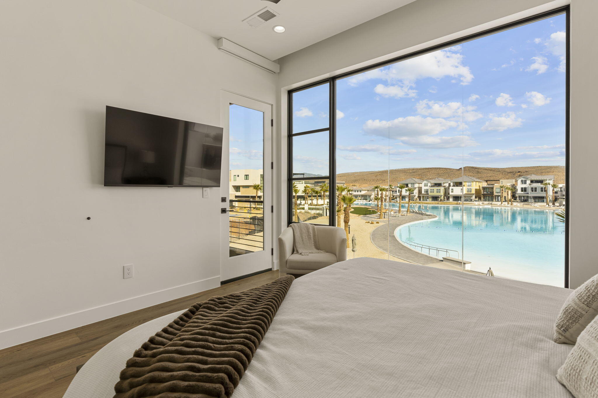 DESERT COLOR RESORT - Residential