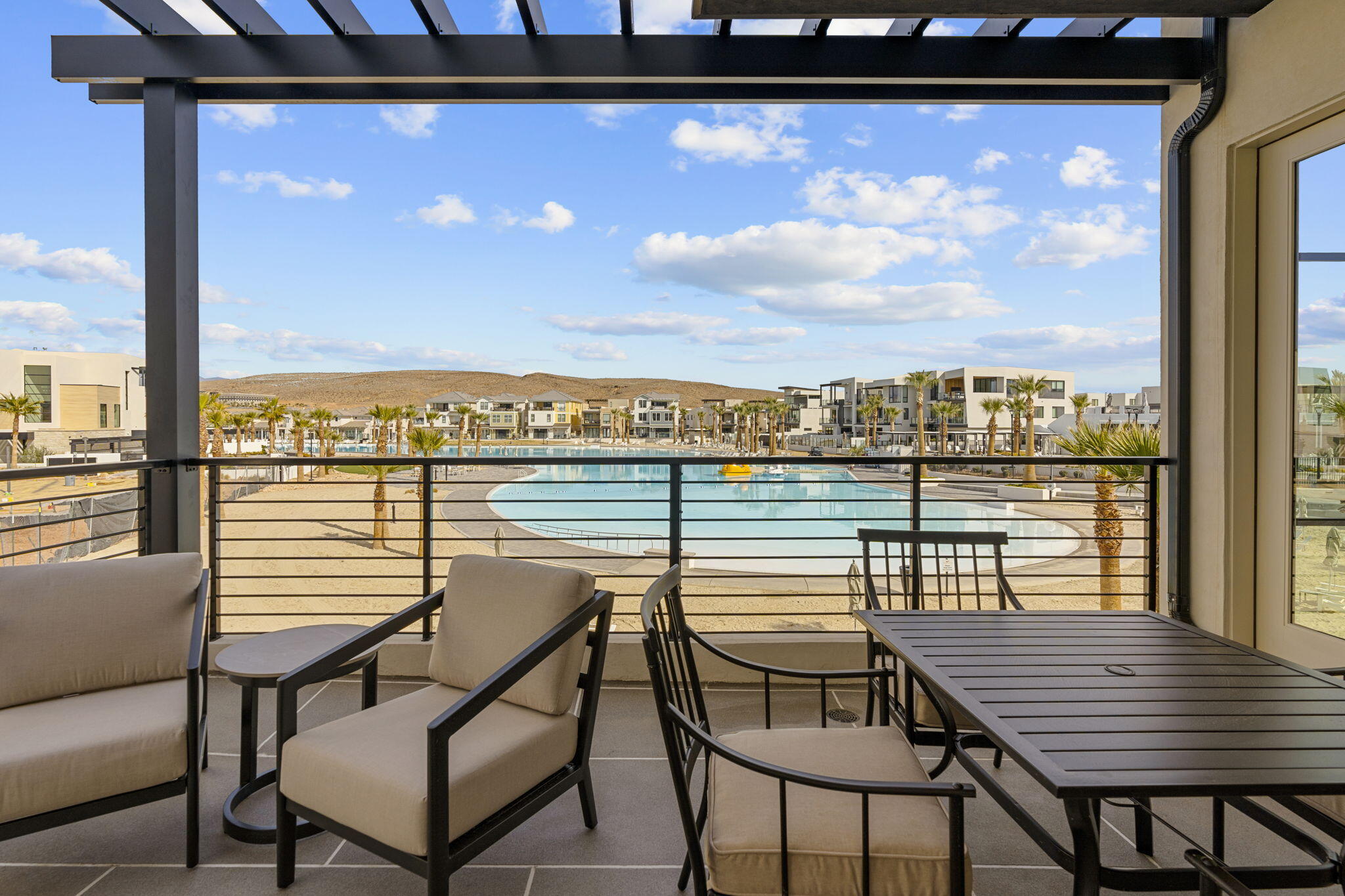 DESERT COLOR RESORT - Residential