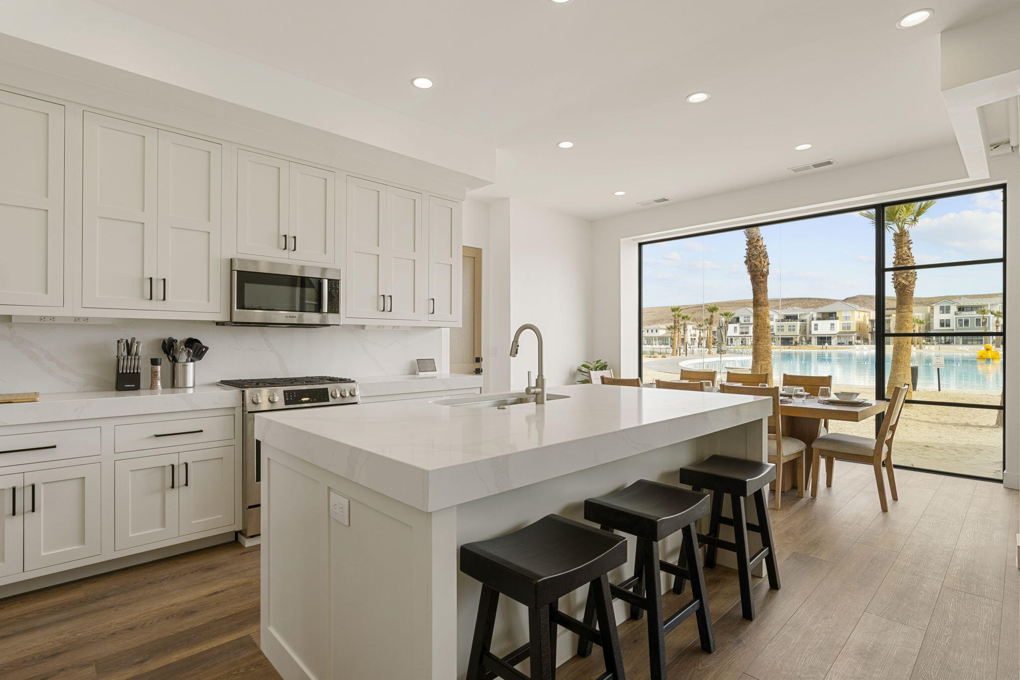 DESERT COLOR RESORT - Residential