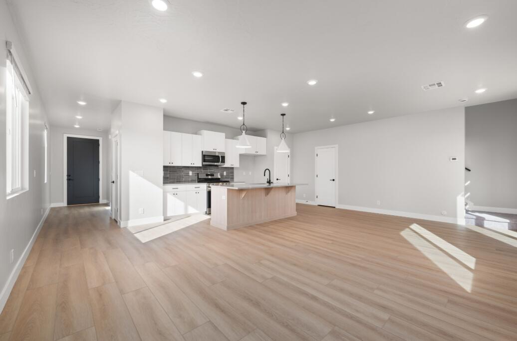 RISE AT CORAL CANYON - Residential